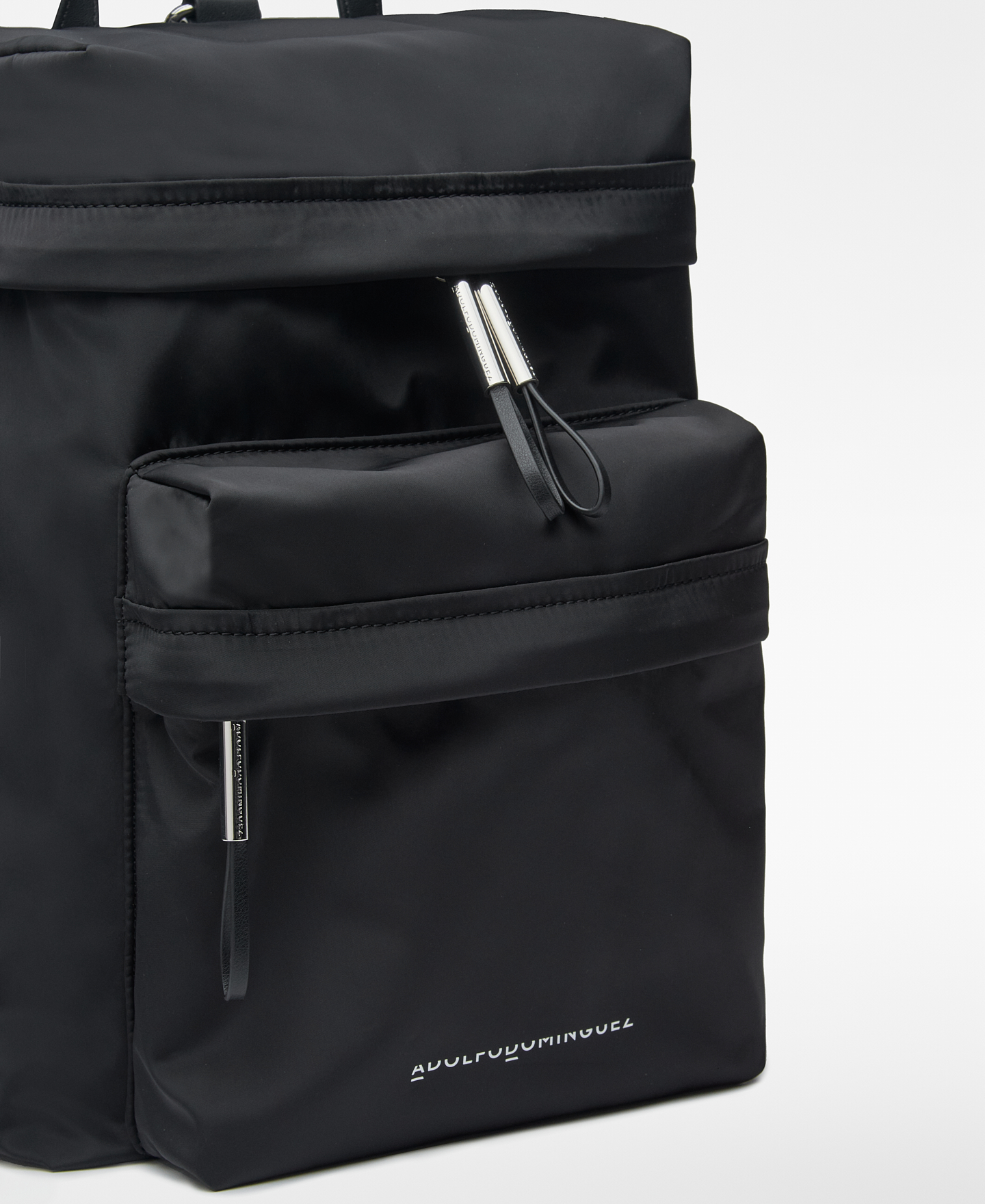 Medium black backpack woman image number 2