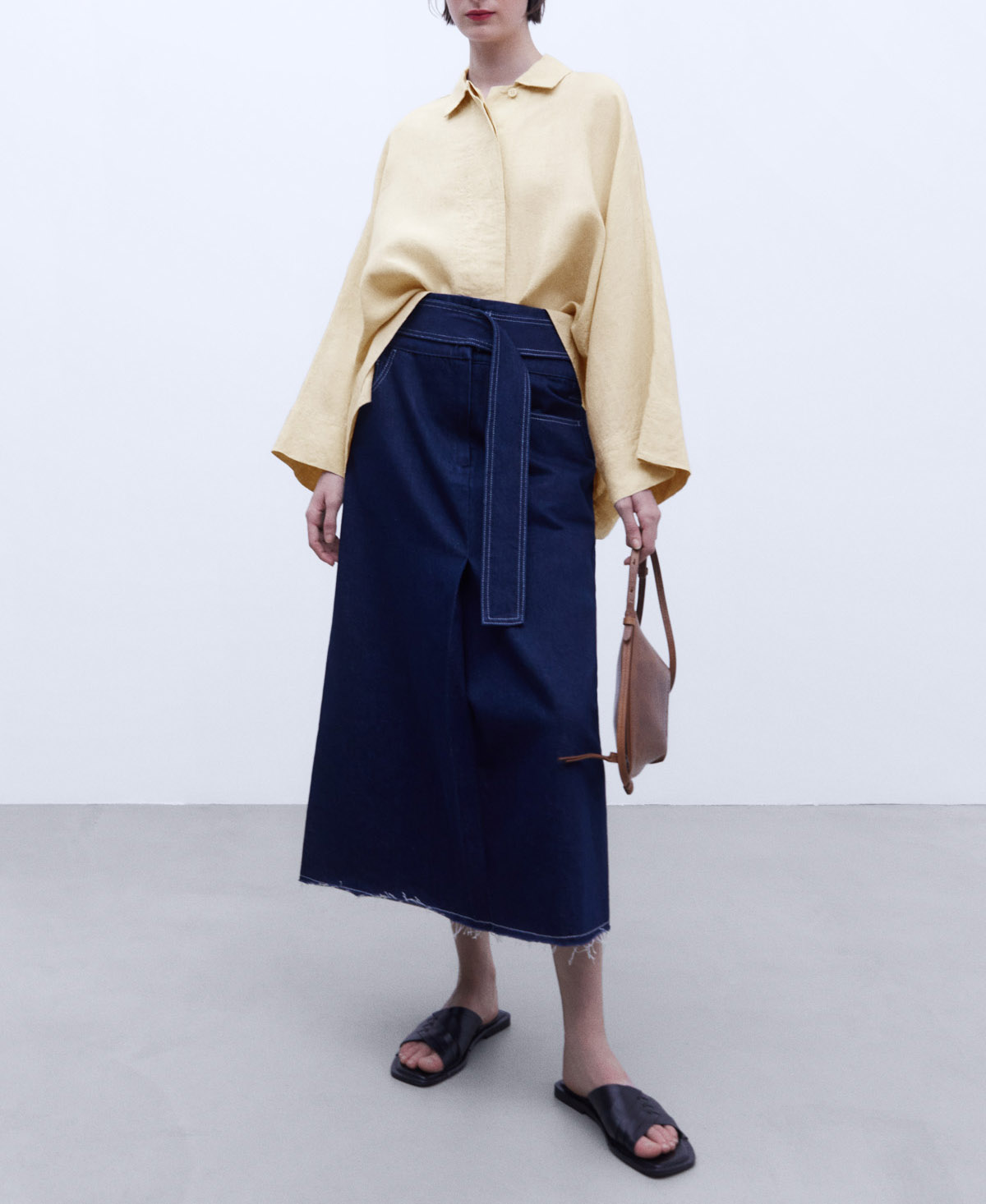 Oversize Japanese sleeve linen shirt image number 1