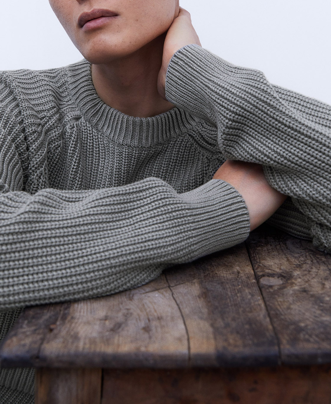 Cotton crew neck sweater image number 3