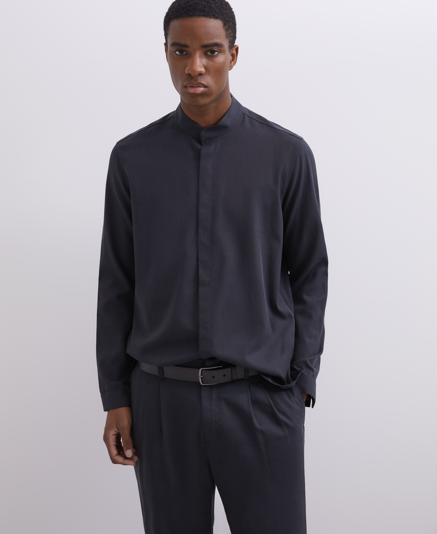 mandorin collar lyocell cotton shirt image number 3