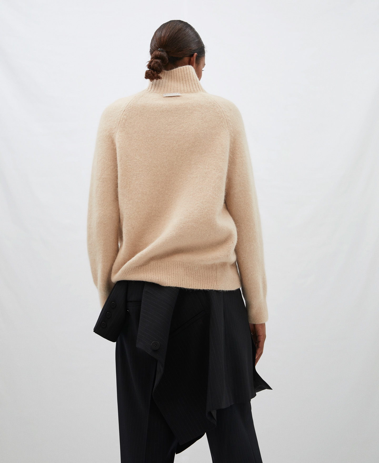 Merino wool and alpaca knitted sweater image number 2