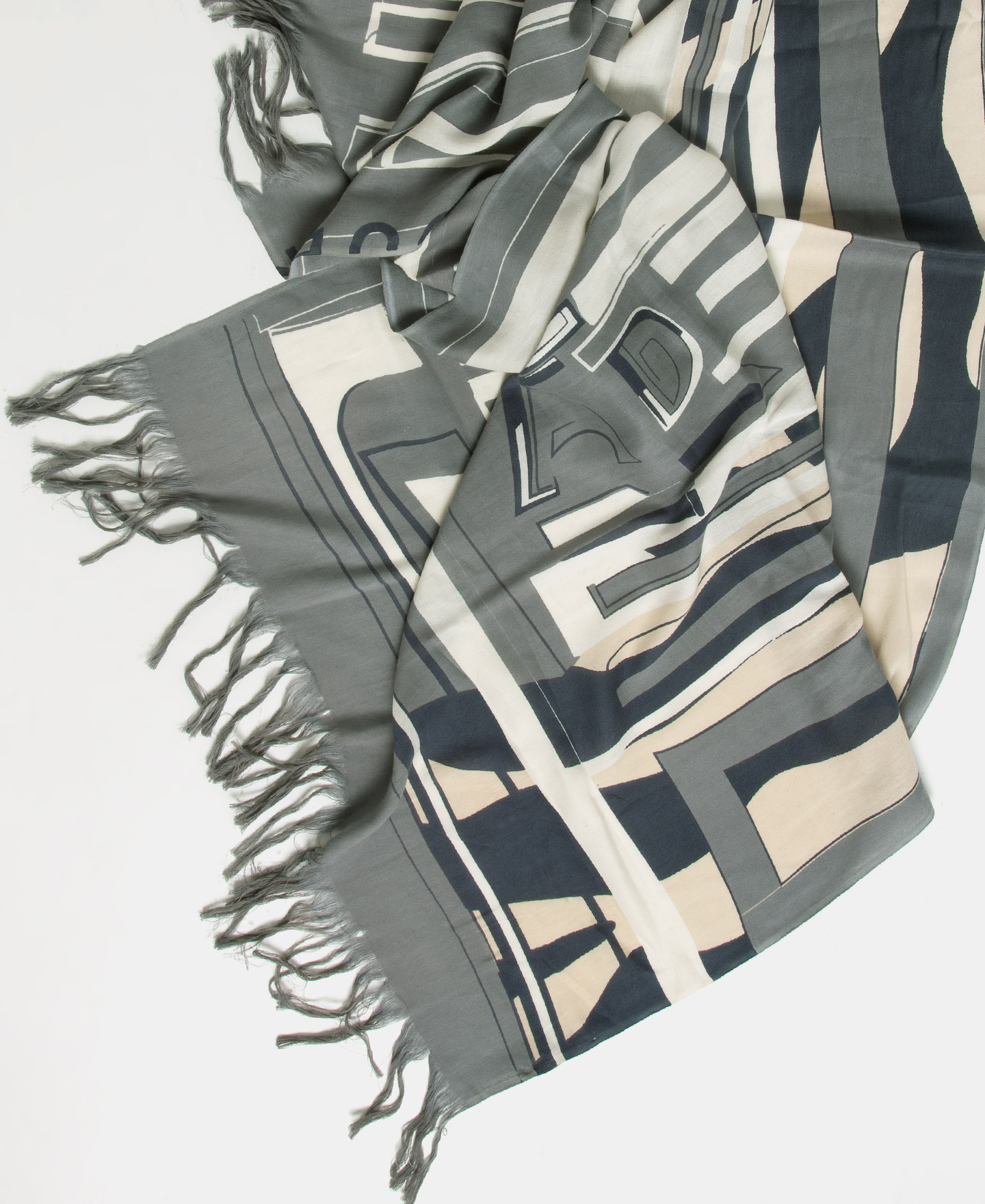 Organic cotton and modal labyrinth shawl image number 2