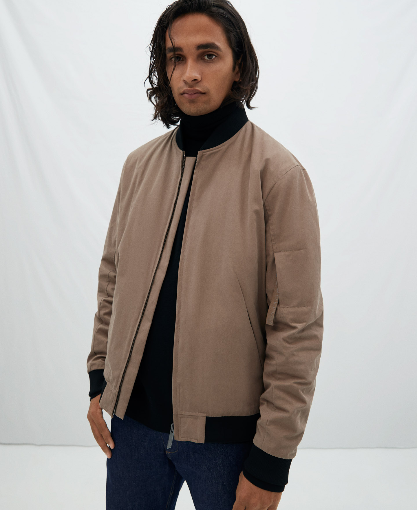 Irregular stitching bomber image number 0