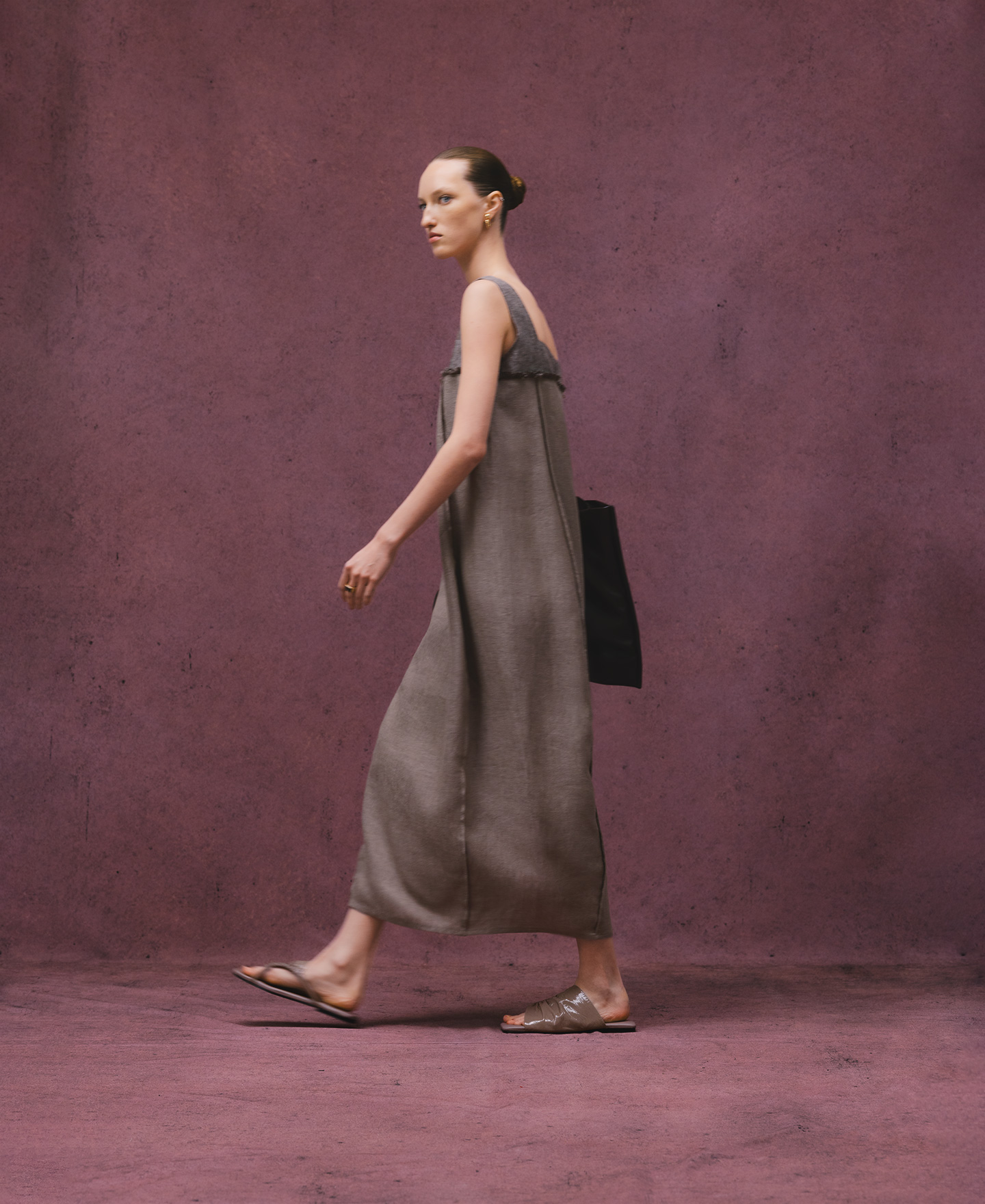 European linen midi dress woman image number 5