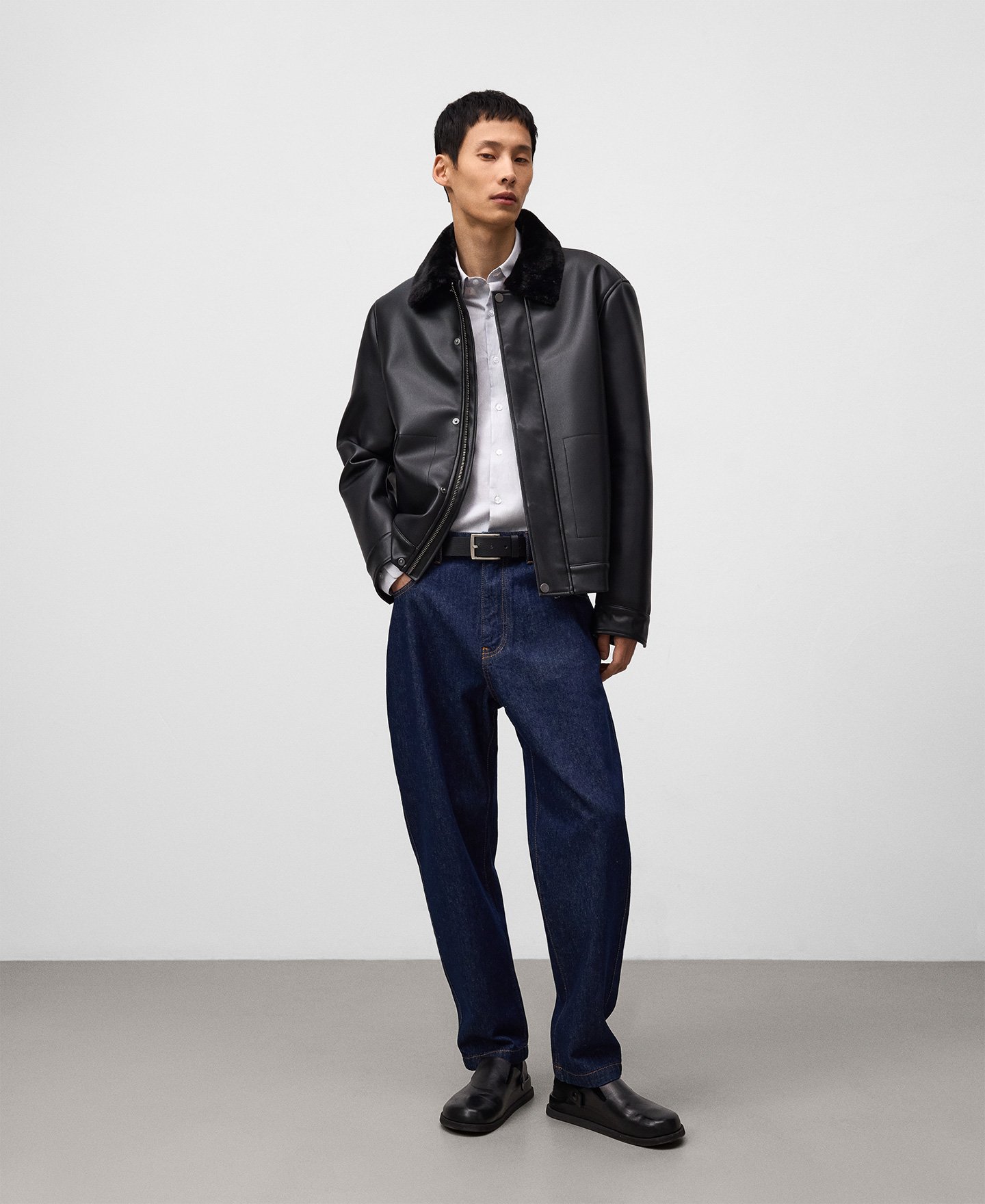 Pantalón barrel fit denim algodón hombre image number 1