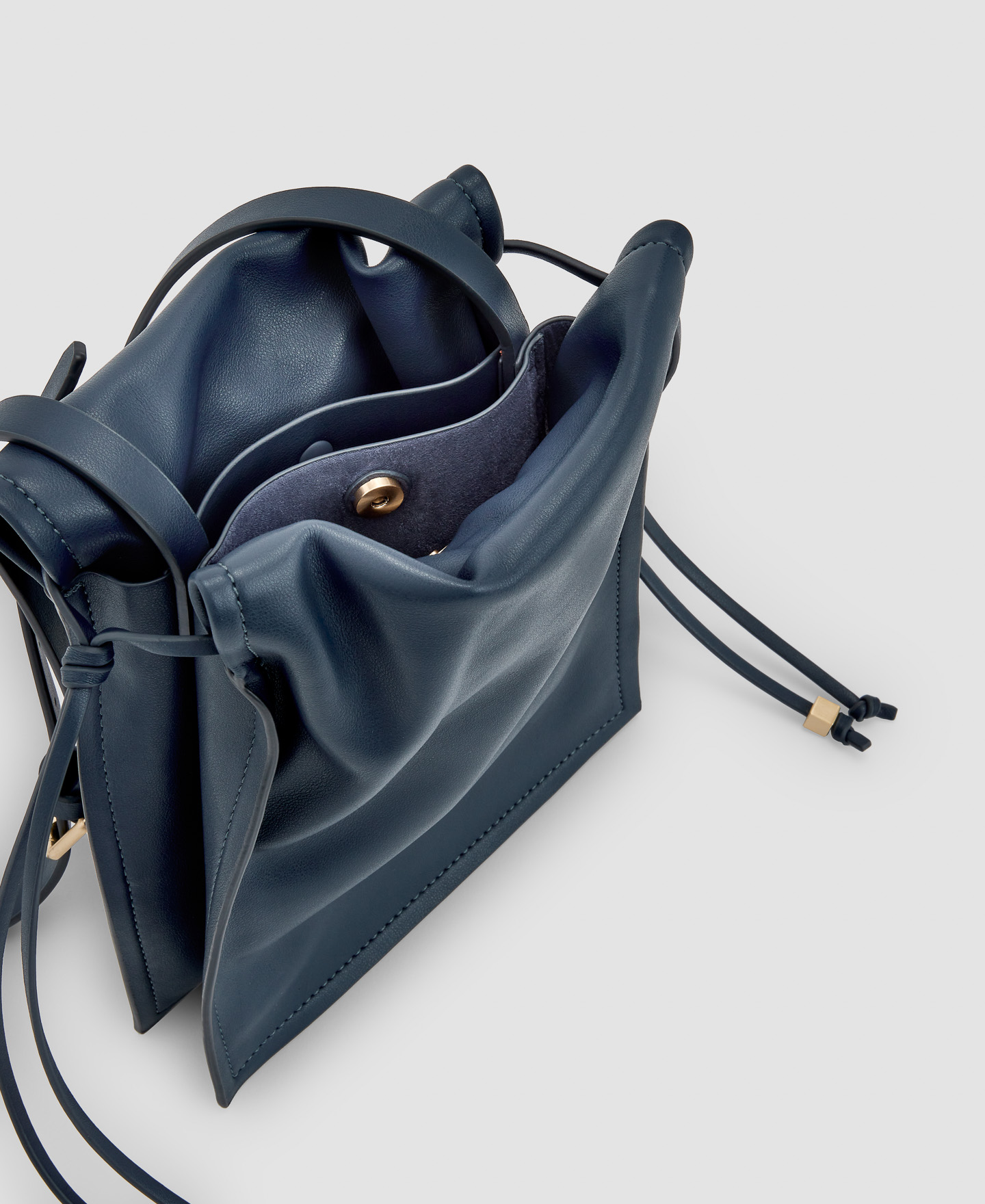 Recycled material small shoulder bag image number 2