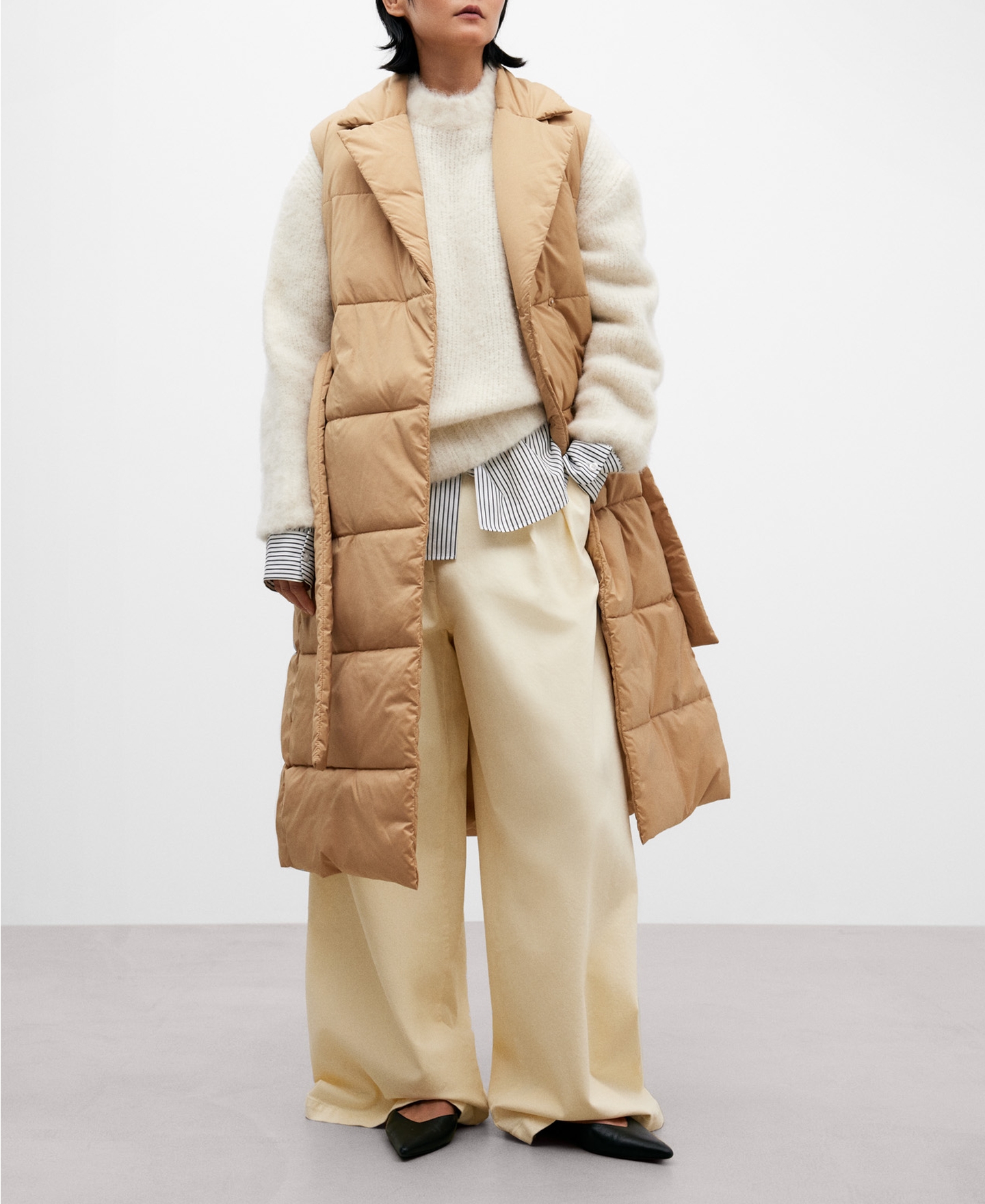 Long padded waistcoat for women image number 4