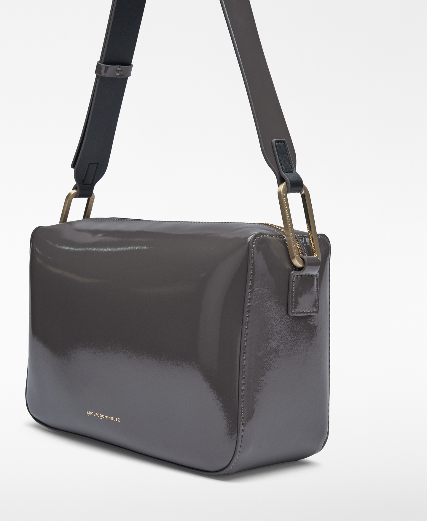 Sac &agrave; bandouli&egrave;re moyen vernis image number 2