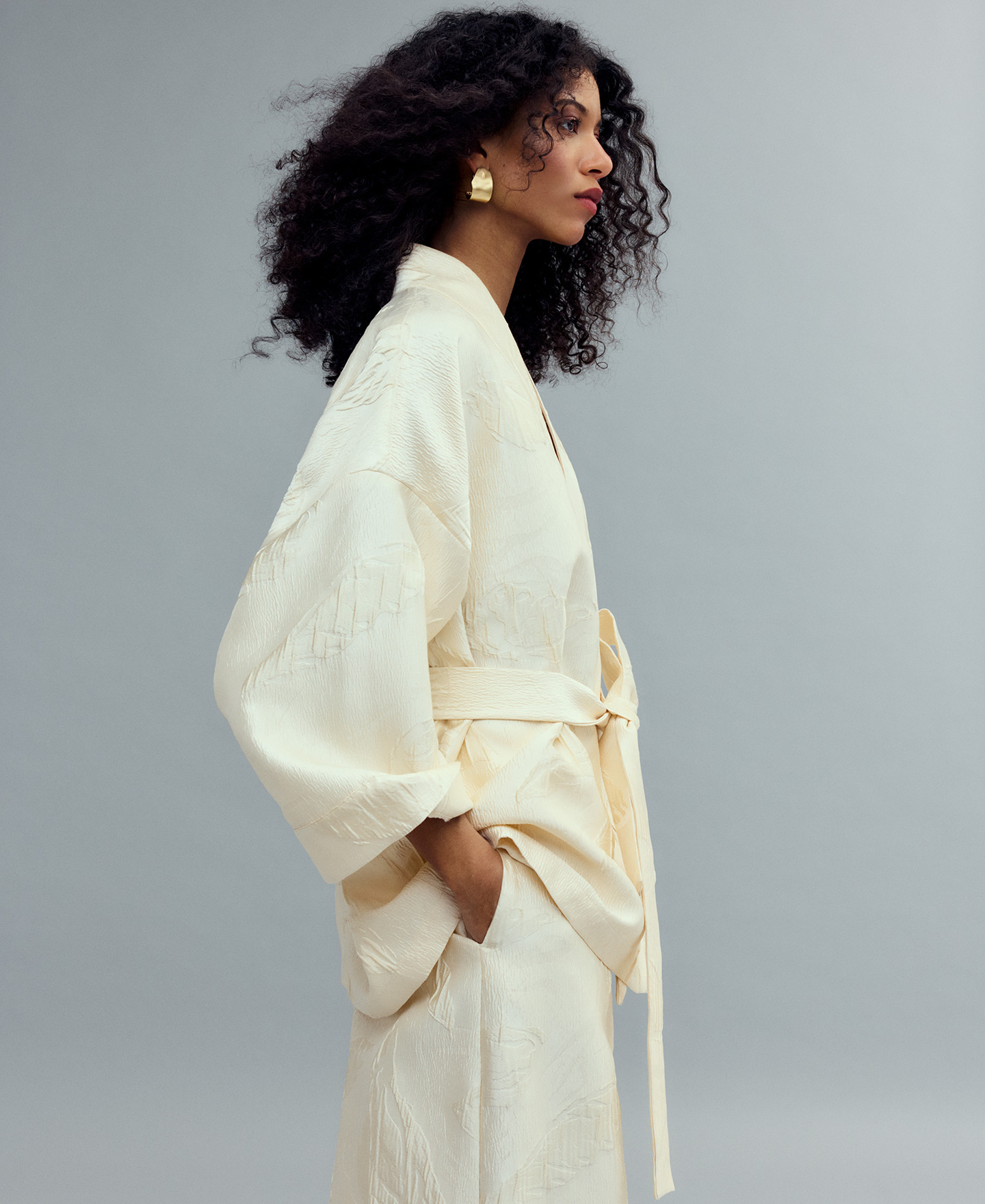 Straight embossed kimono jacket woman image number 1