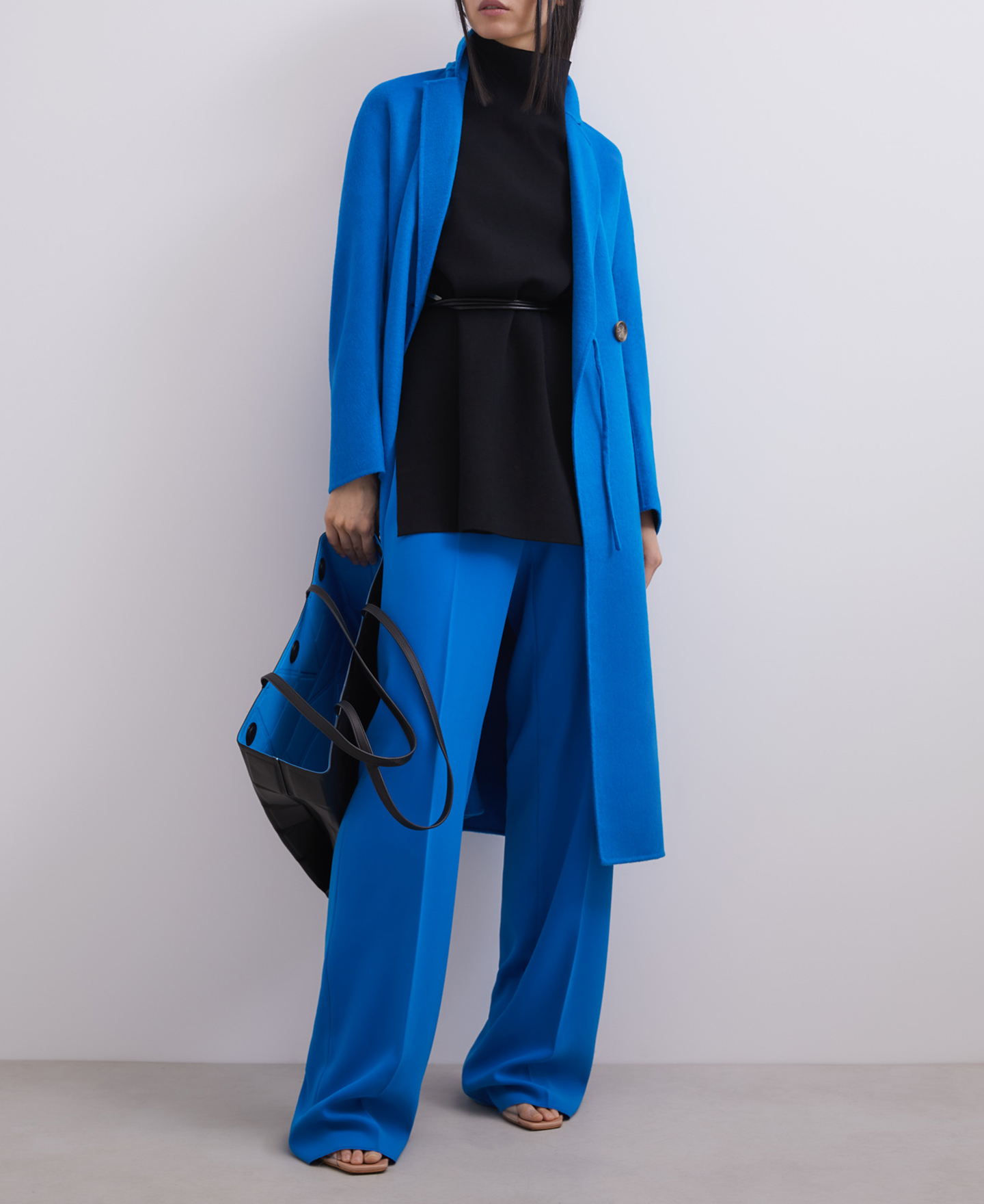 Straight fluid trousers image number 0