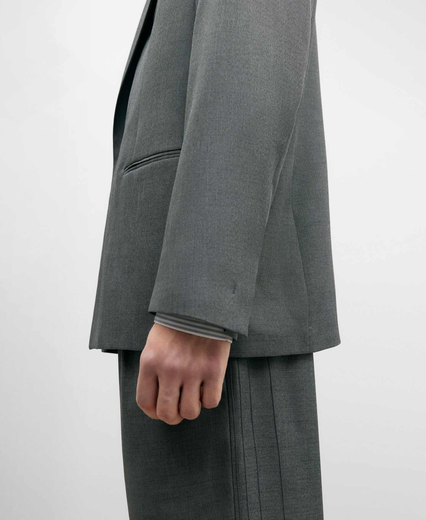 Grey melange one button blazer for men image number 3