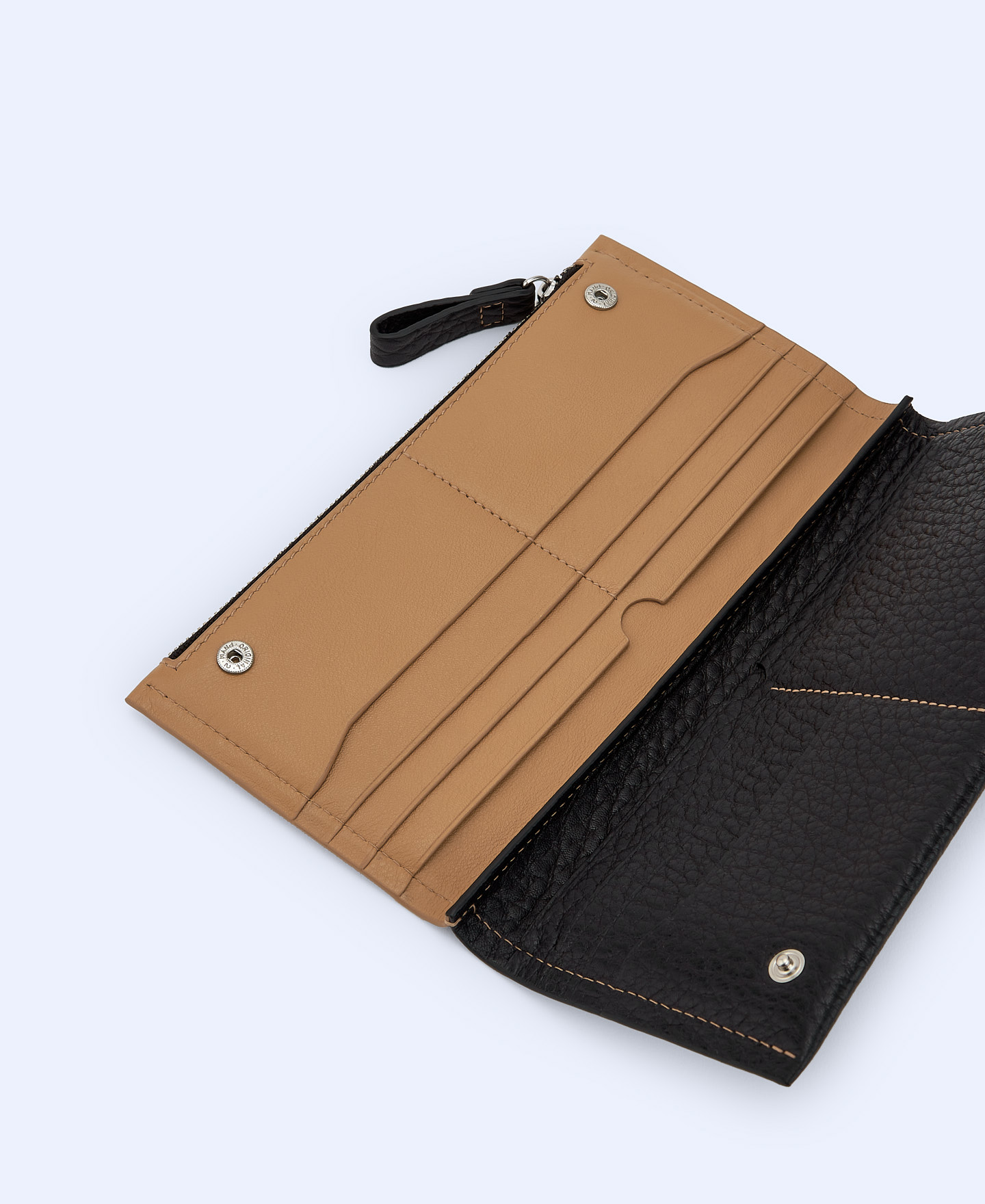 Large wallet pocket in nappa leather image number 2