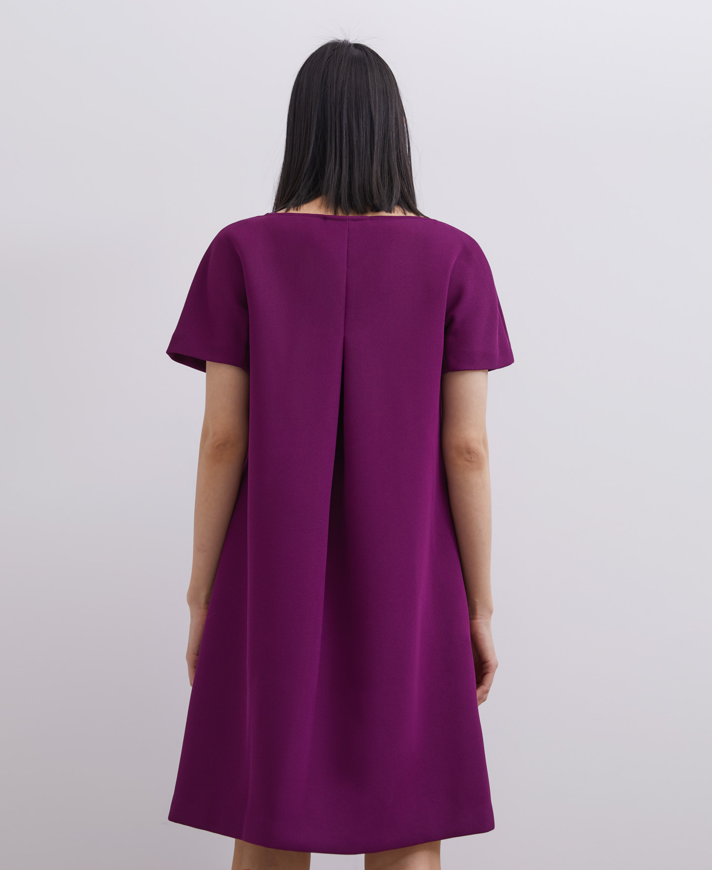 Vestido línea A con escote pico image number 2