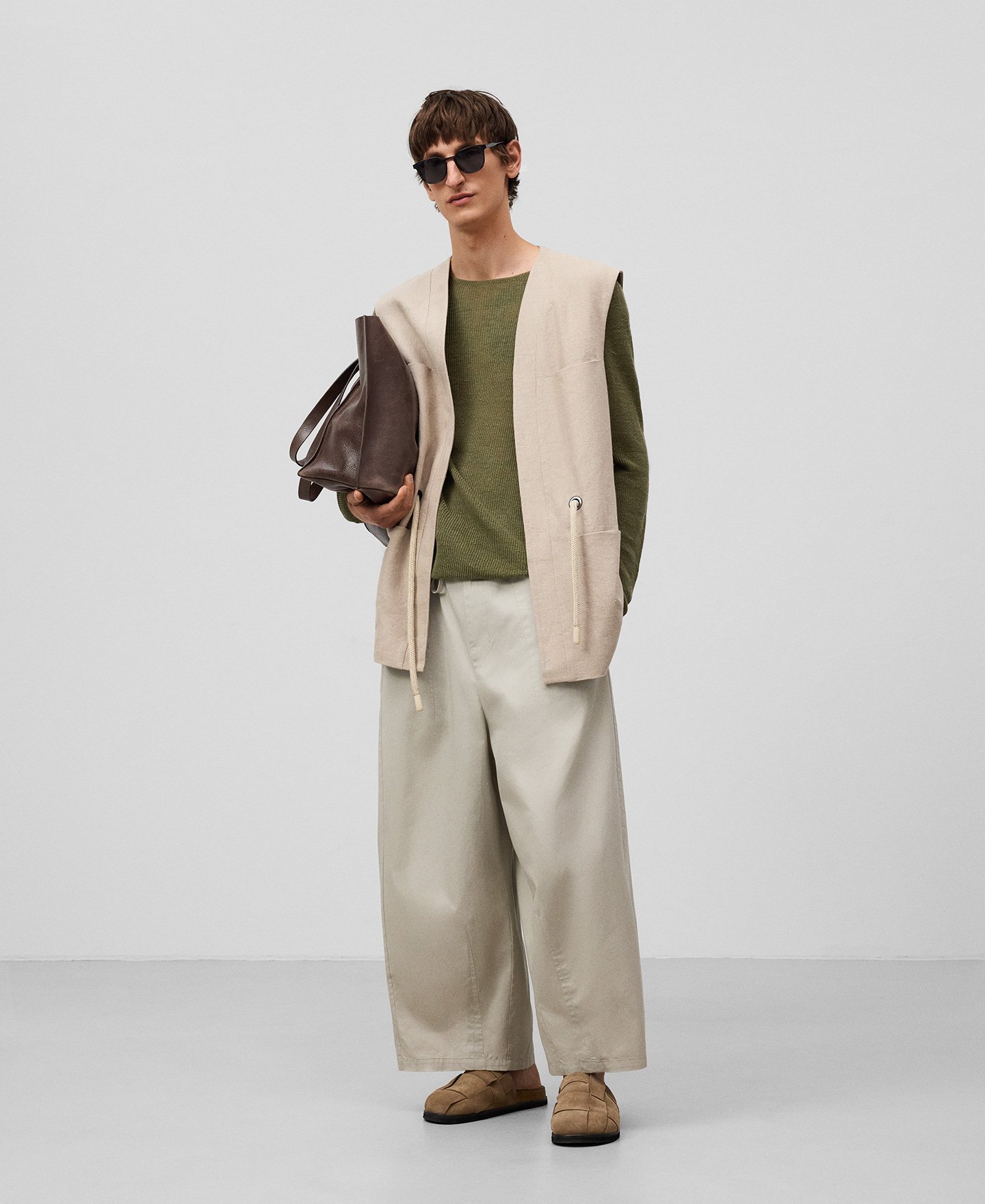 European linen waistcoat man image number 1