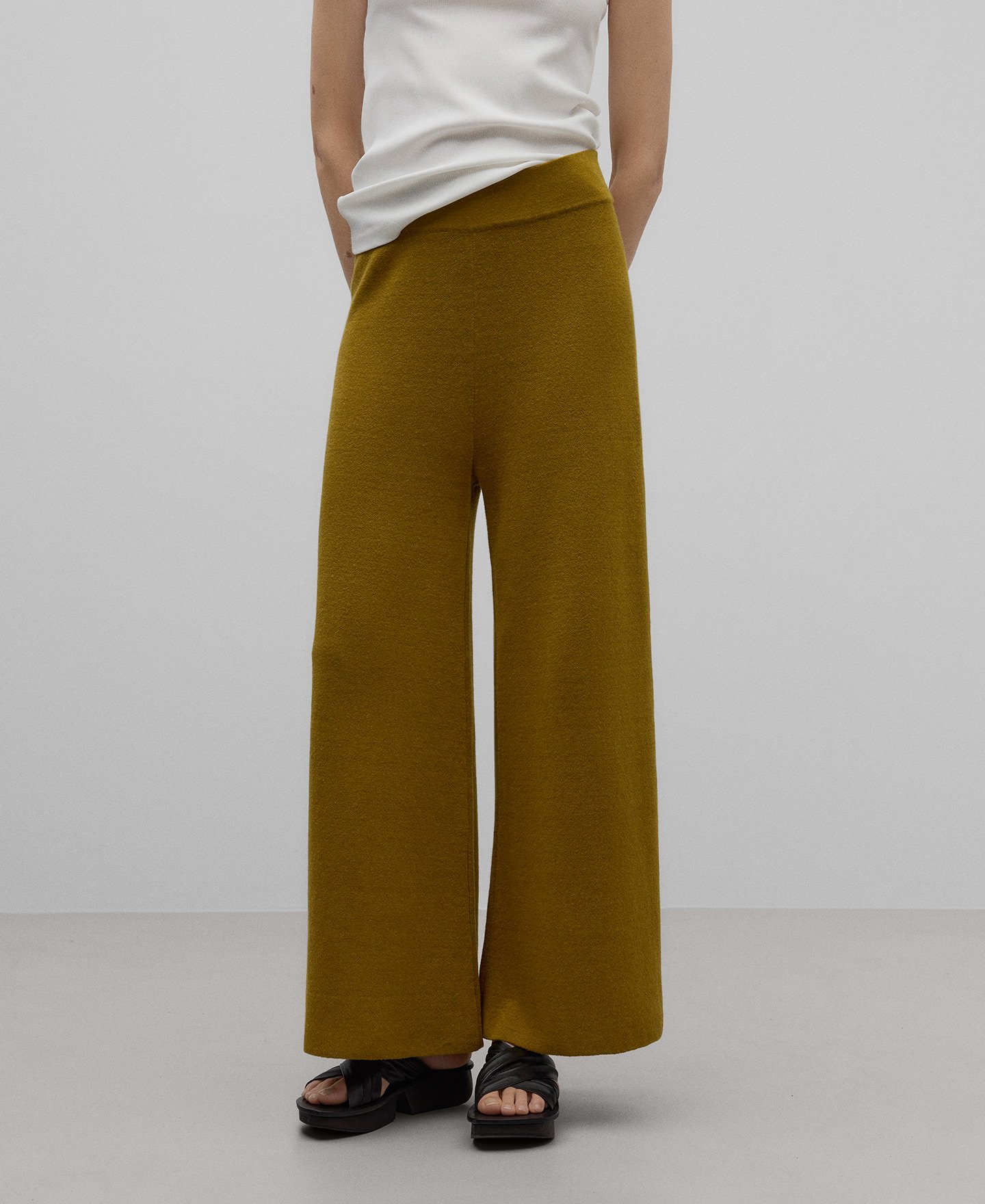 Knit linen trousers woman image number 0