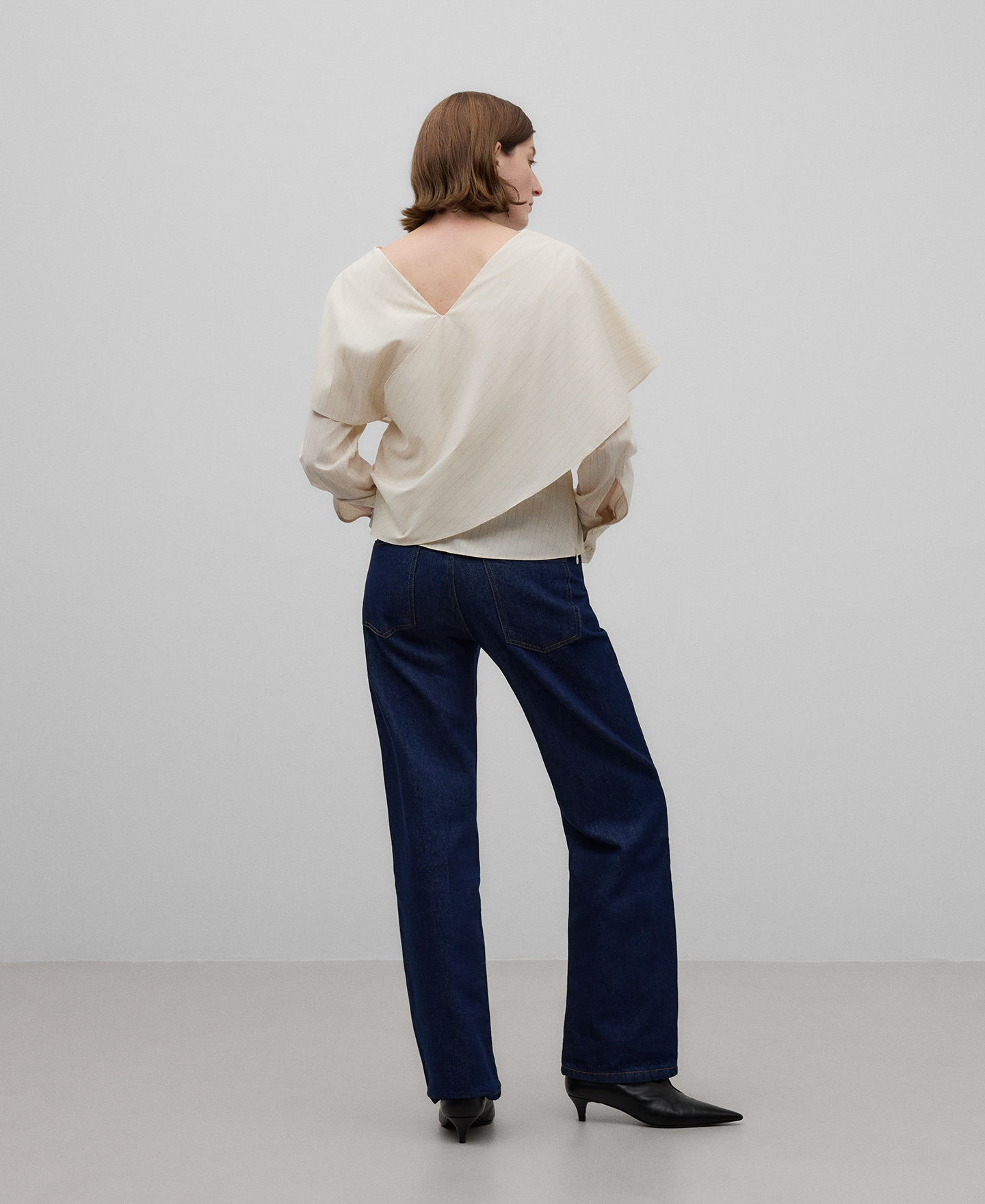 Blusa cuello chal rayas mujer image number 2