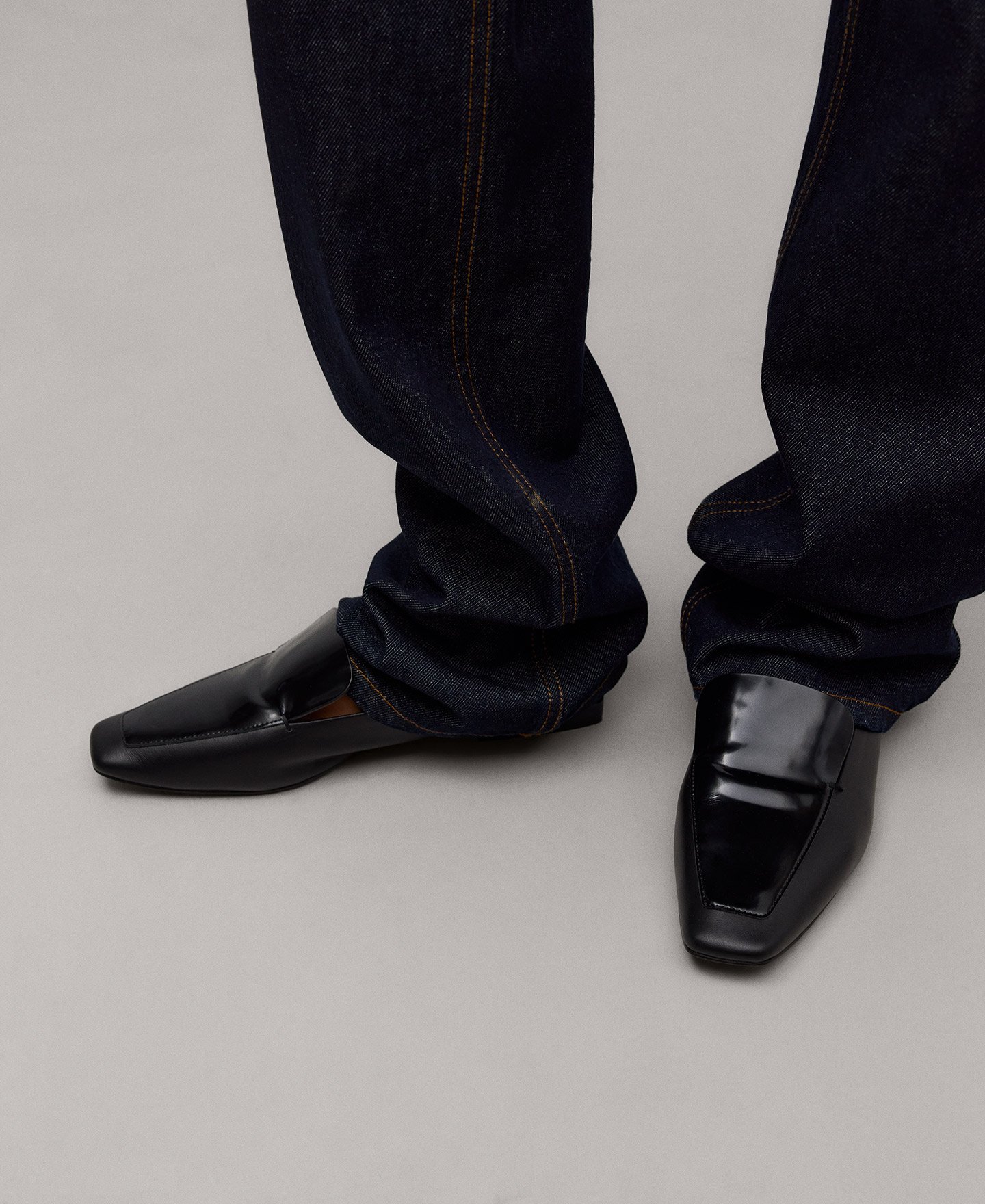 Mocas&iacute;n piel mujer image number 3