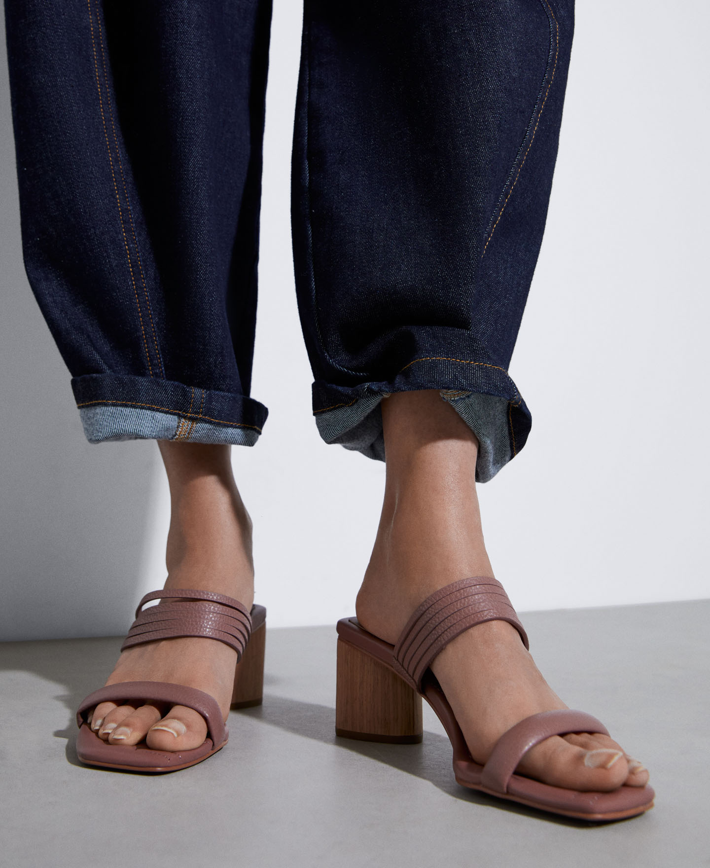 Square leather sandal with wooden heel image number 3