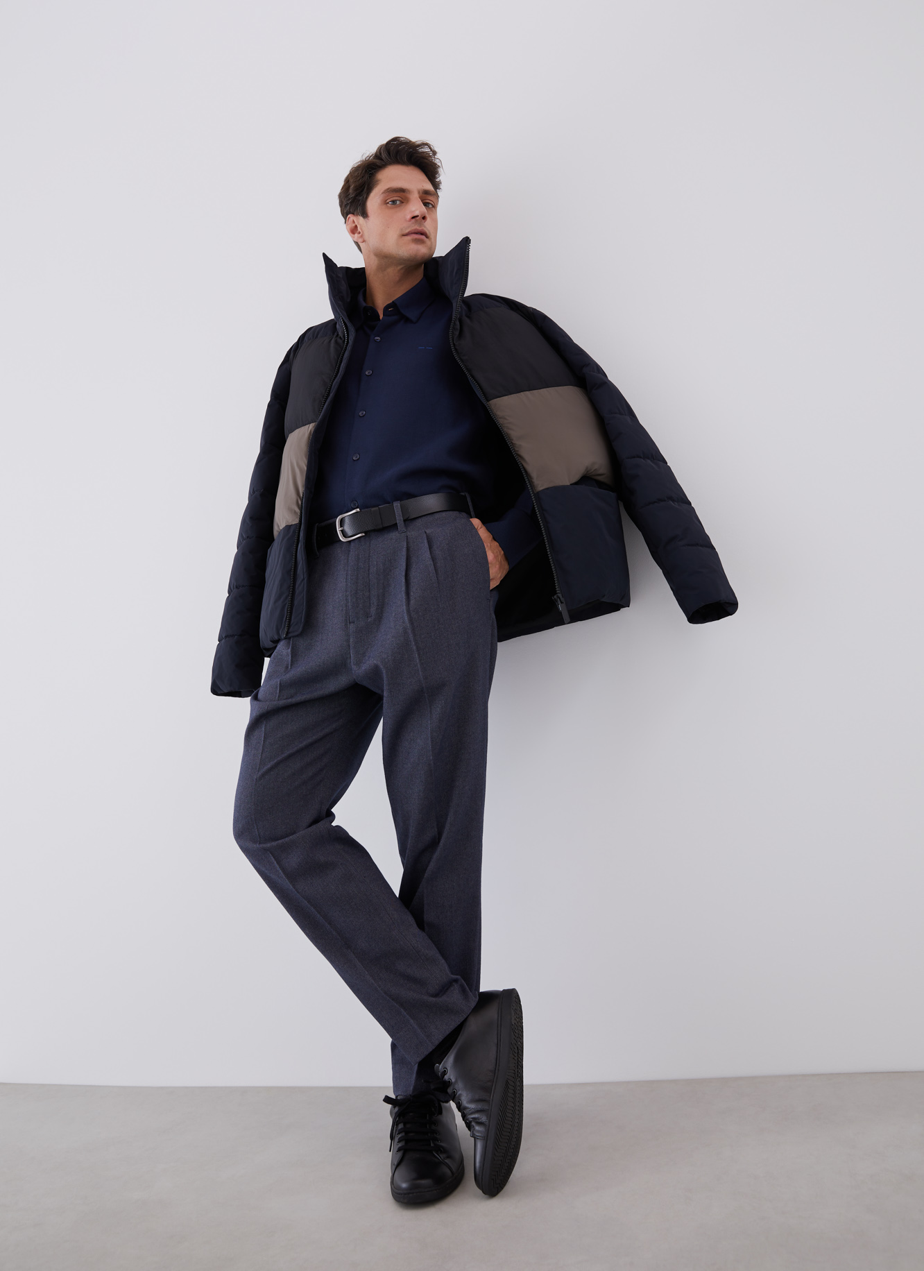 Micro textured cotton shirt image number 4