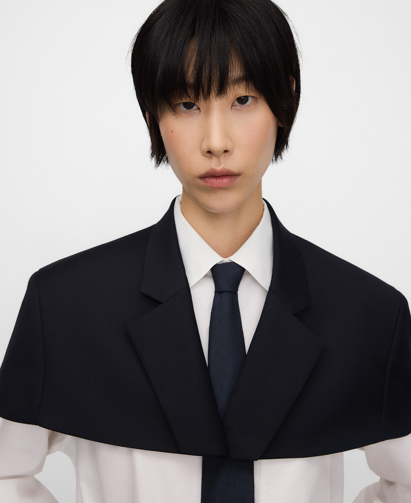 Blazer-style short cape woman image number 3