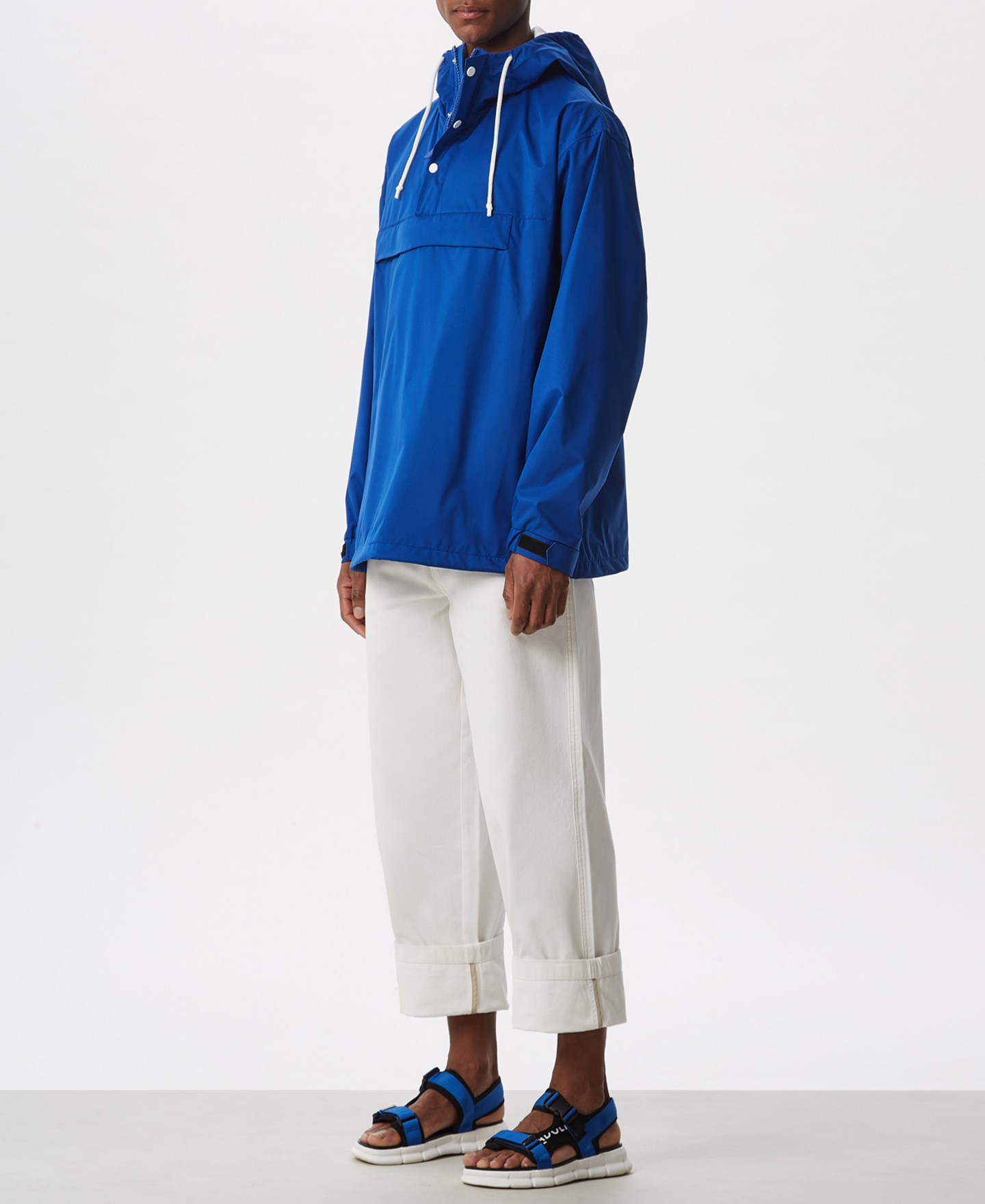 Hoodie with nylon pocket image number 4