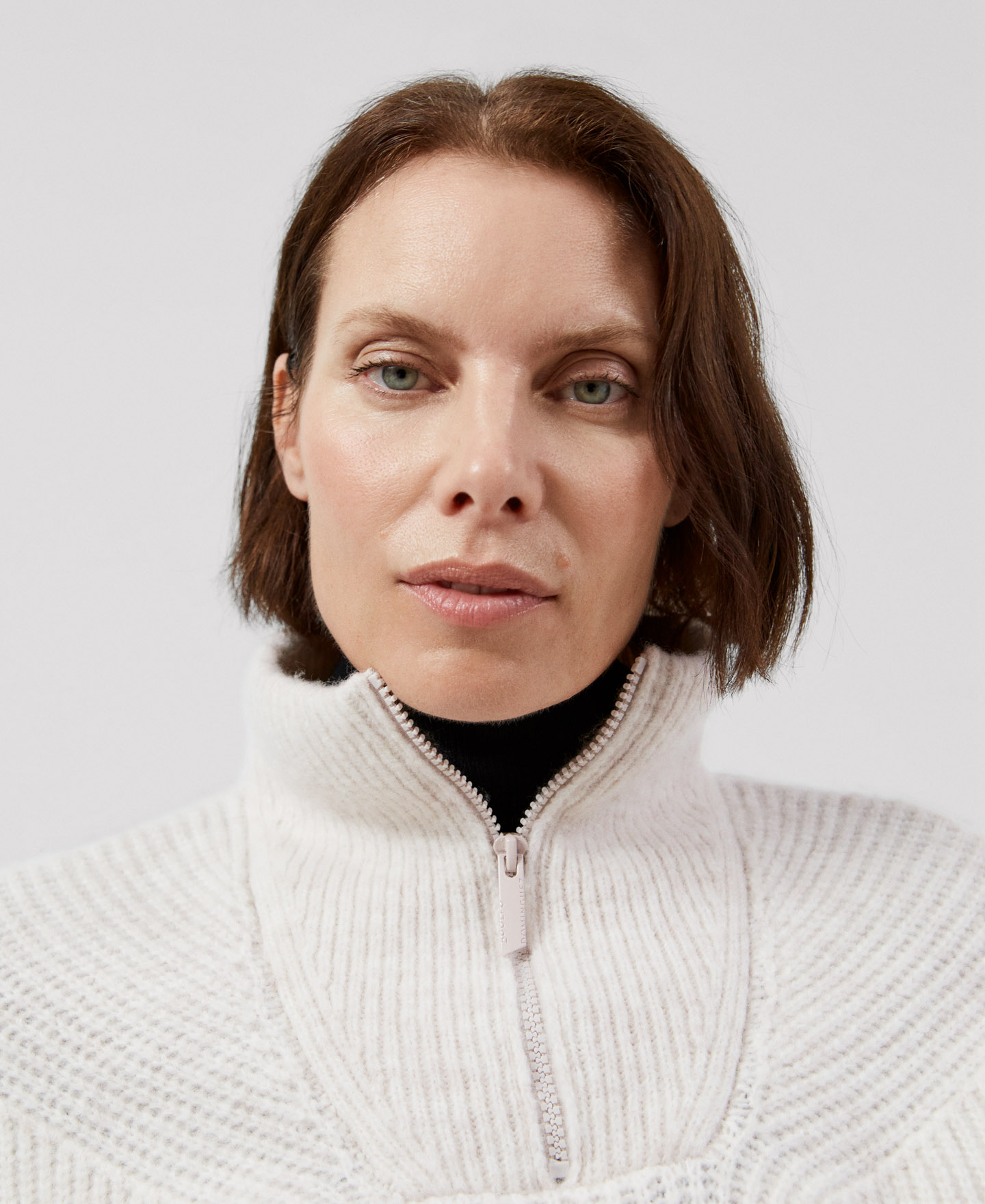Wool knitted turtleneck sweater image number 3