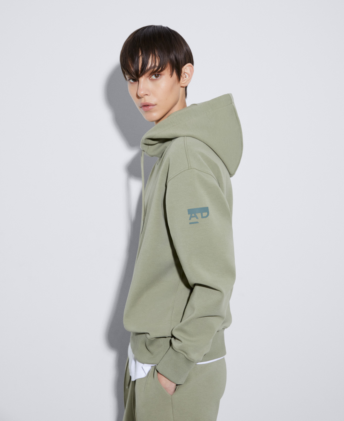 Sudadera capucha nylon reciclado image number 3