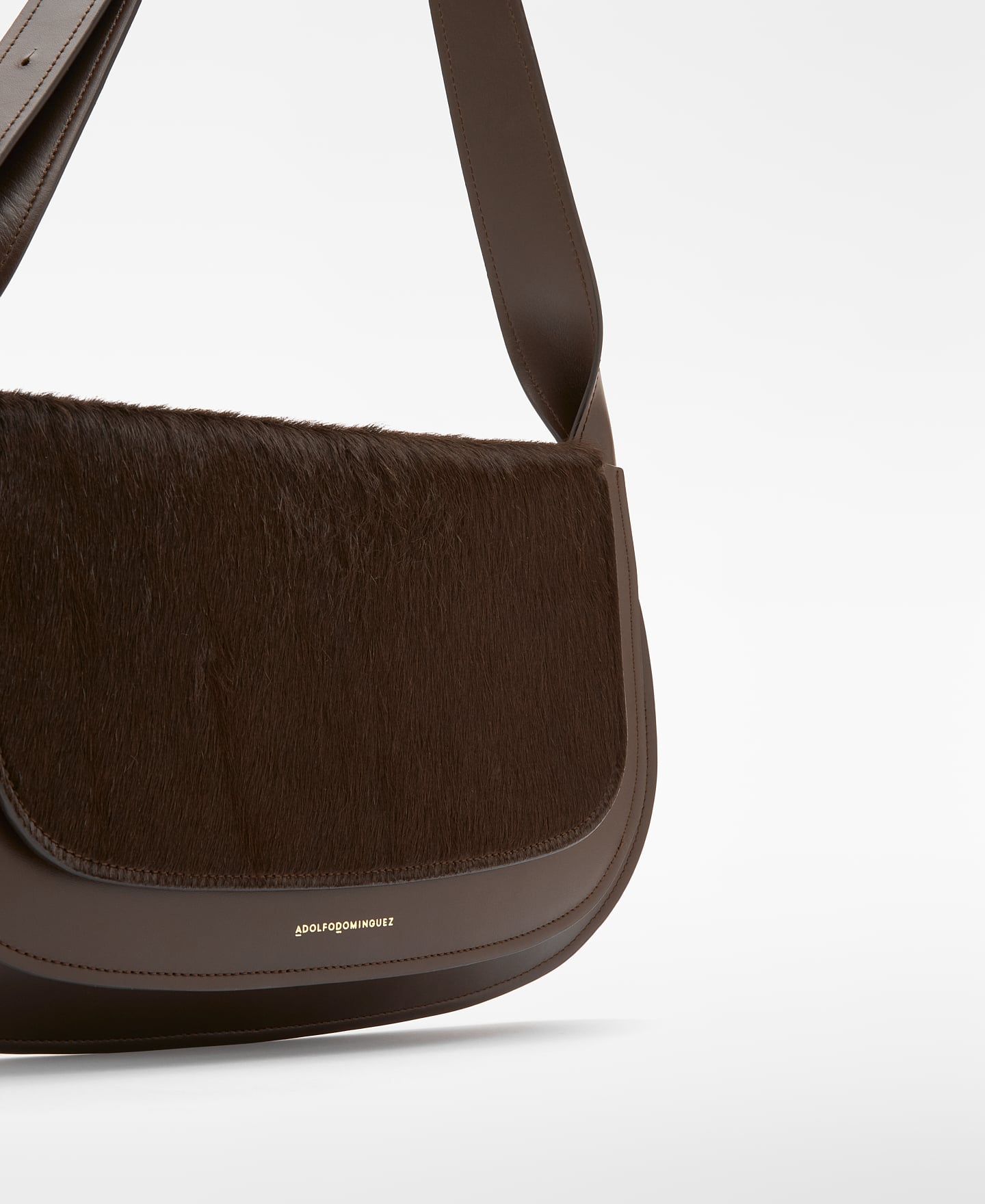 Bolso de hombro Dorna efecto potro image number 2