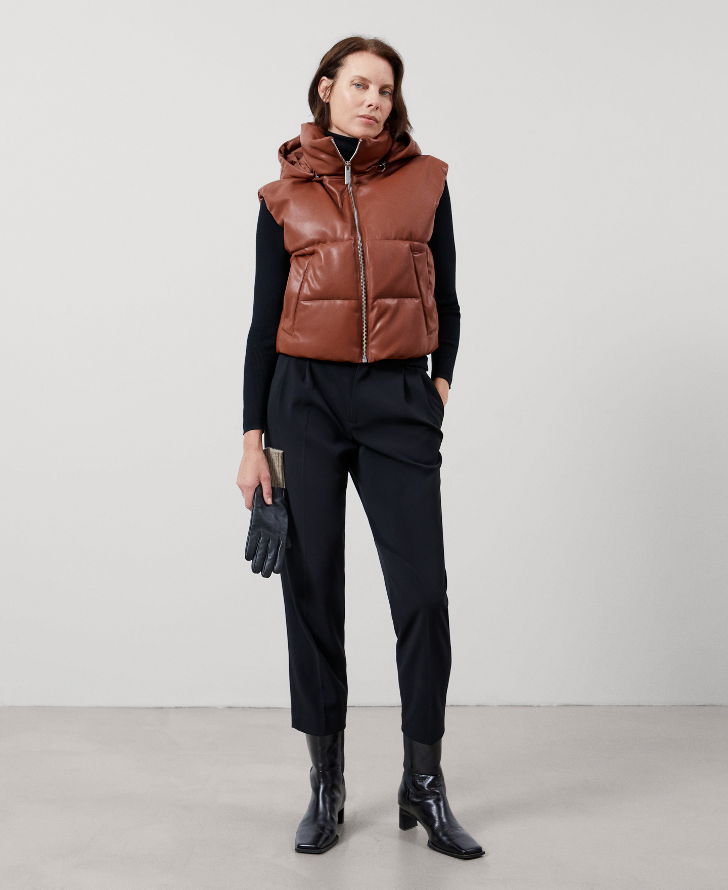 Waterproof padded waistcoat image number 1
