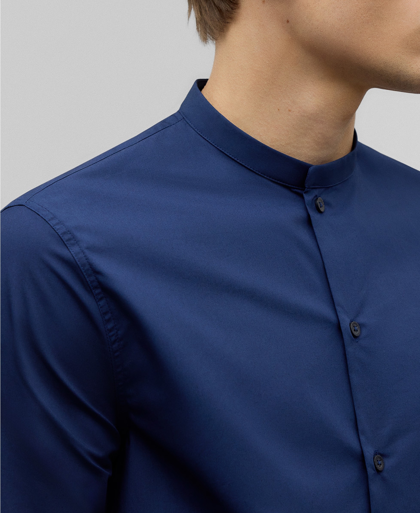 Camisa cuello mao popel&iacute;n hombre image number 3