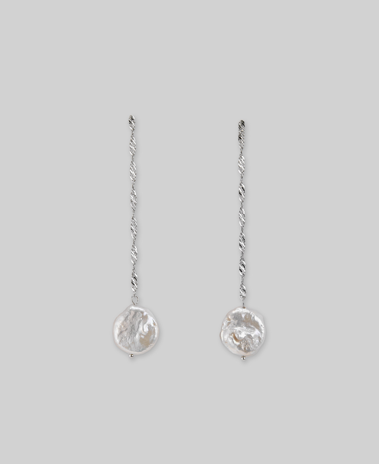 Dangling natural pearls earring woman image number 0