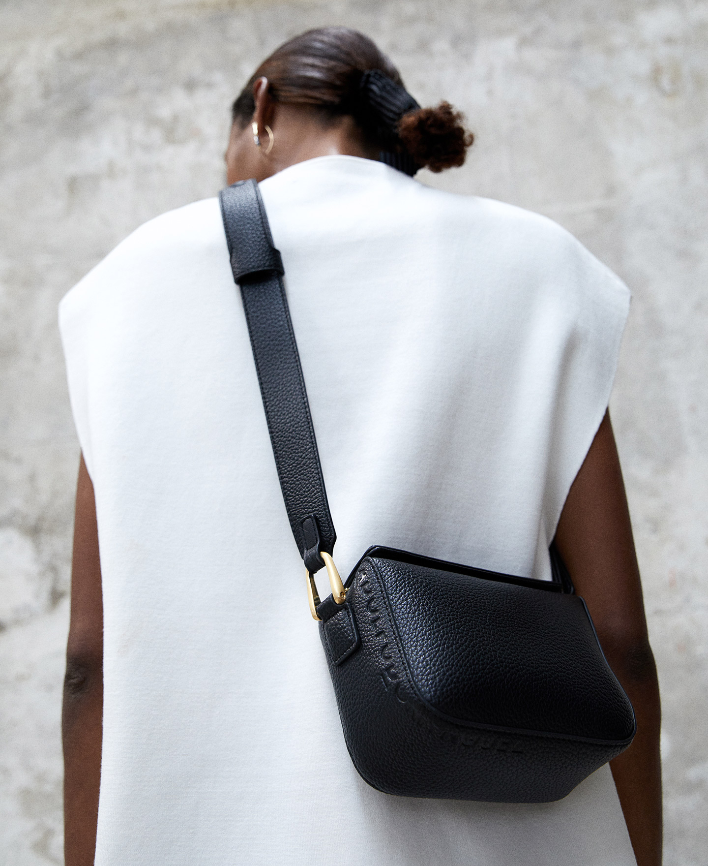 Mini shoulder bag in recycled polyester image number 3