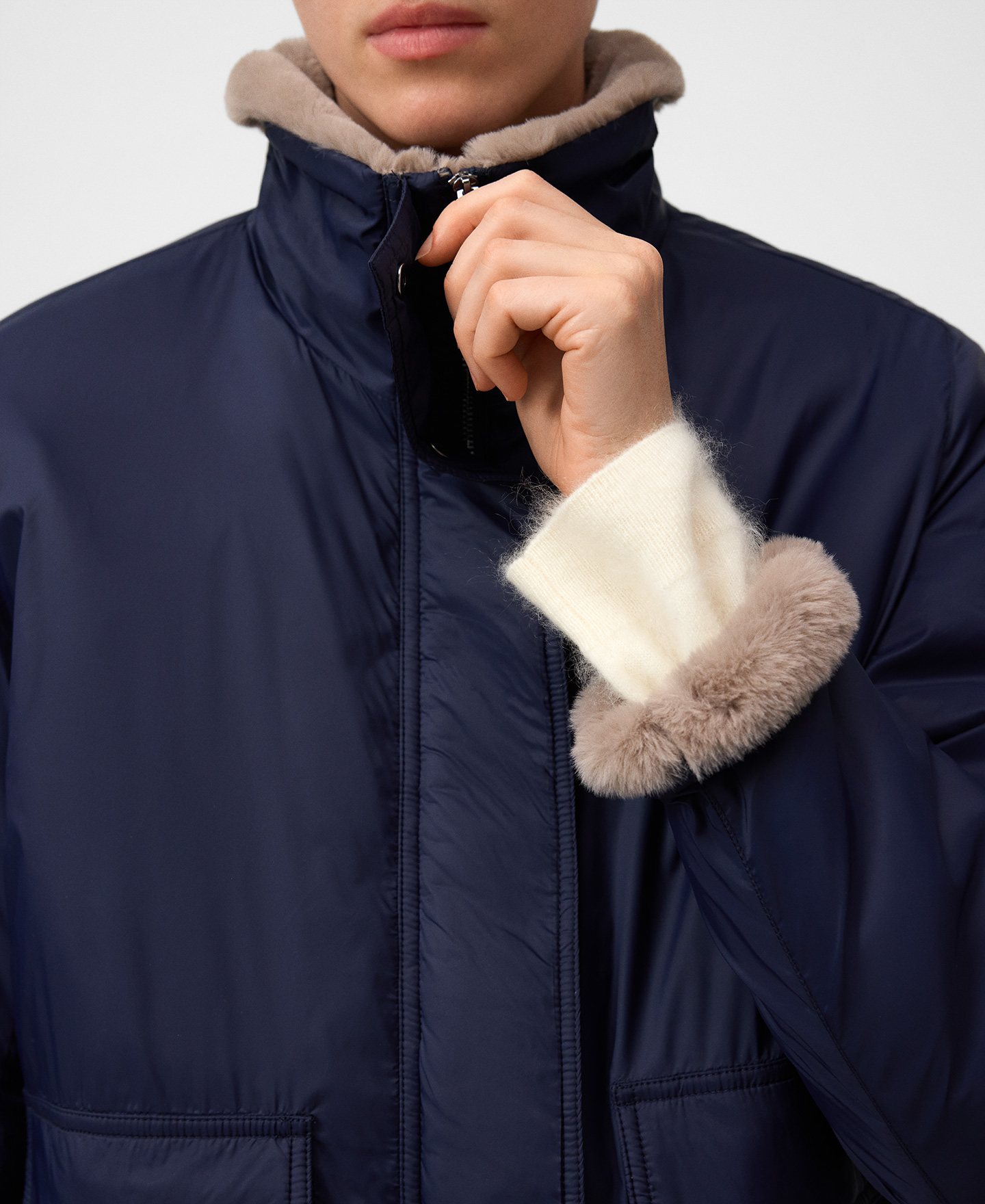 Nylon short jacket woman image number 3