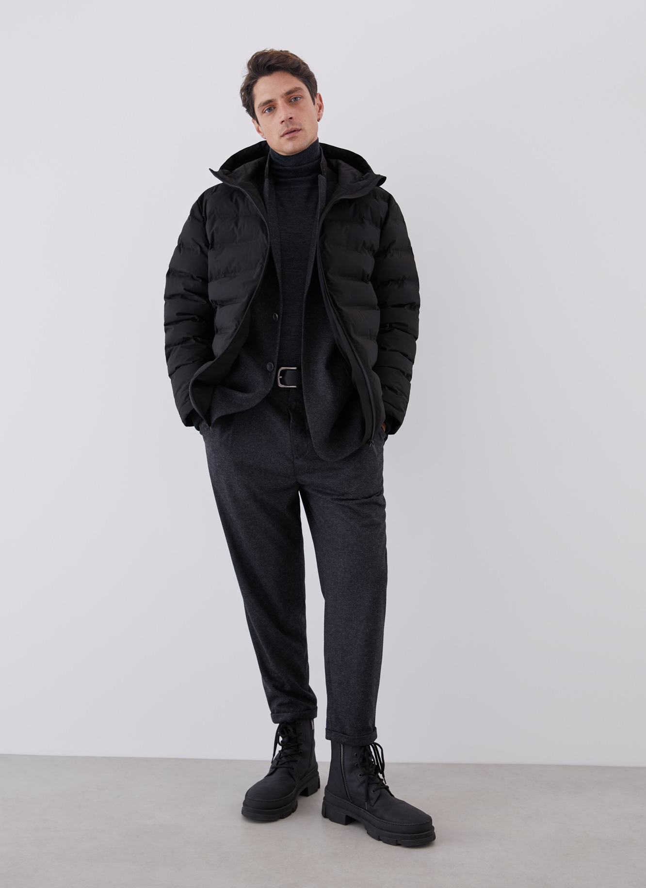 Merino wool sweater with high collar image number 5