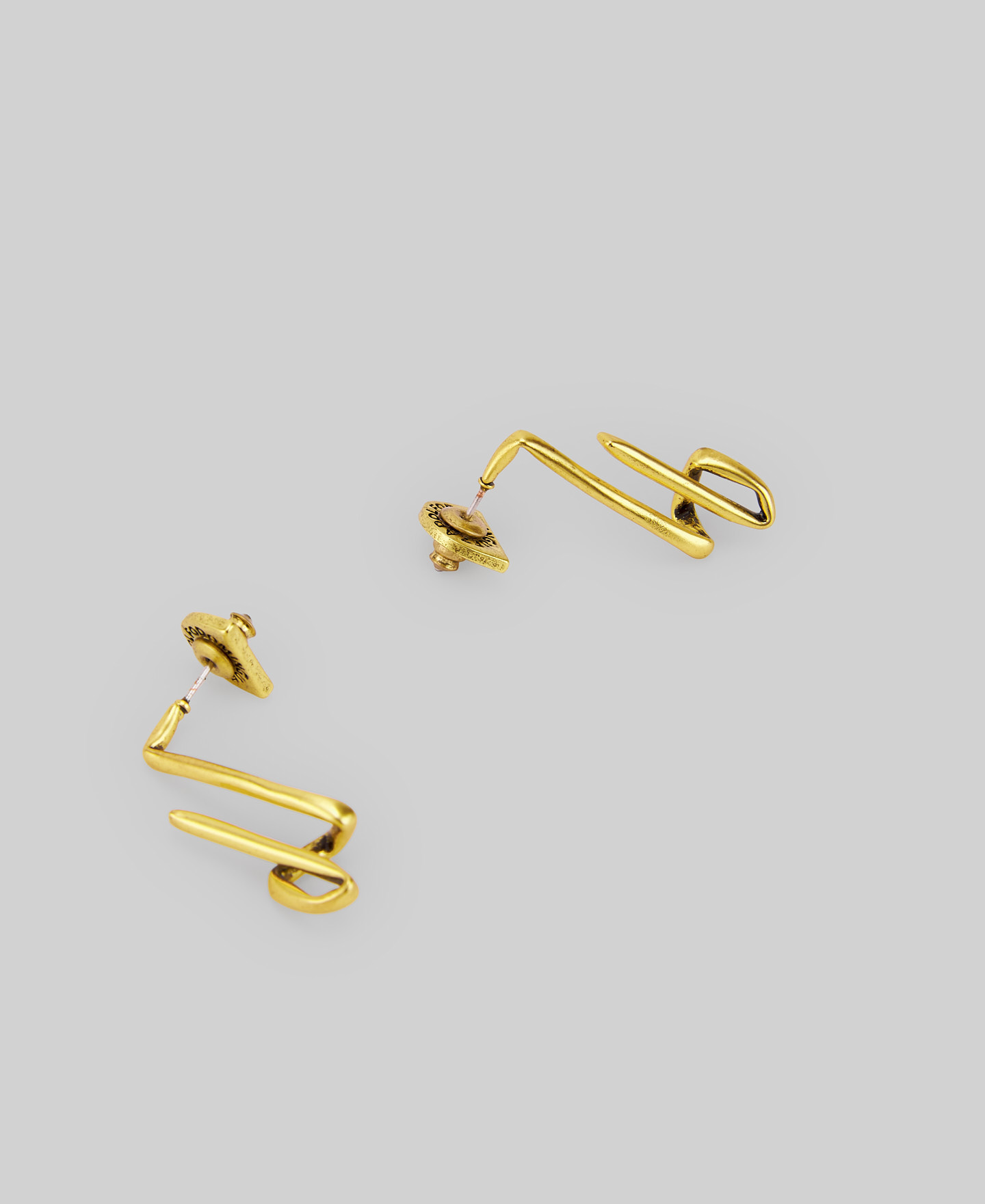 Gold earrings woman image number 2