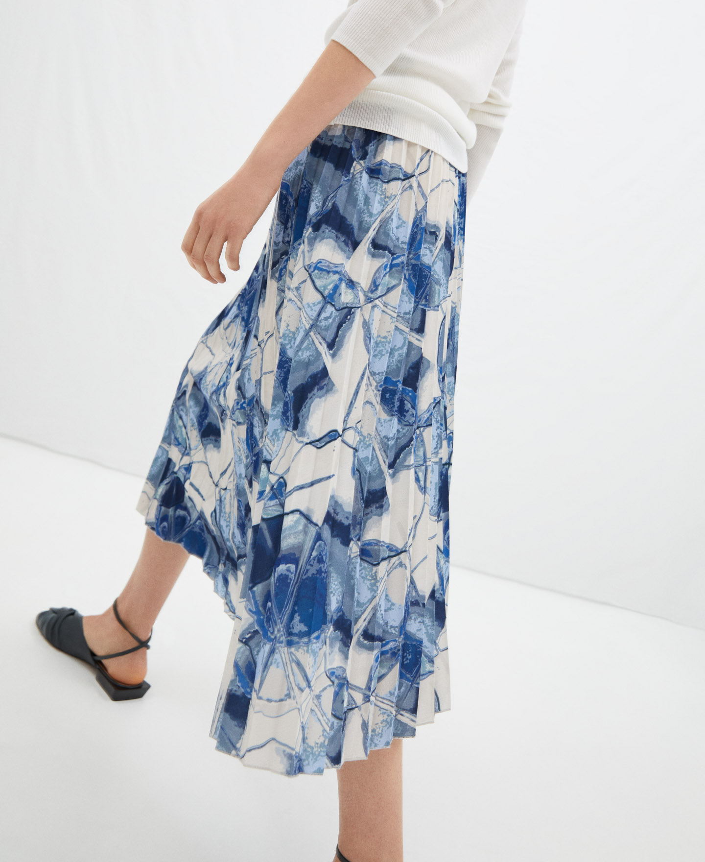 Crinkle printed skirt image number 3