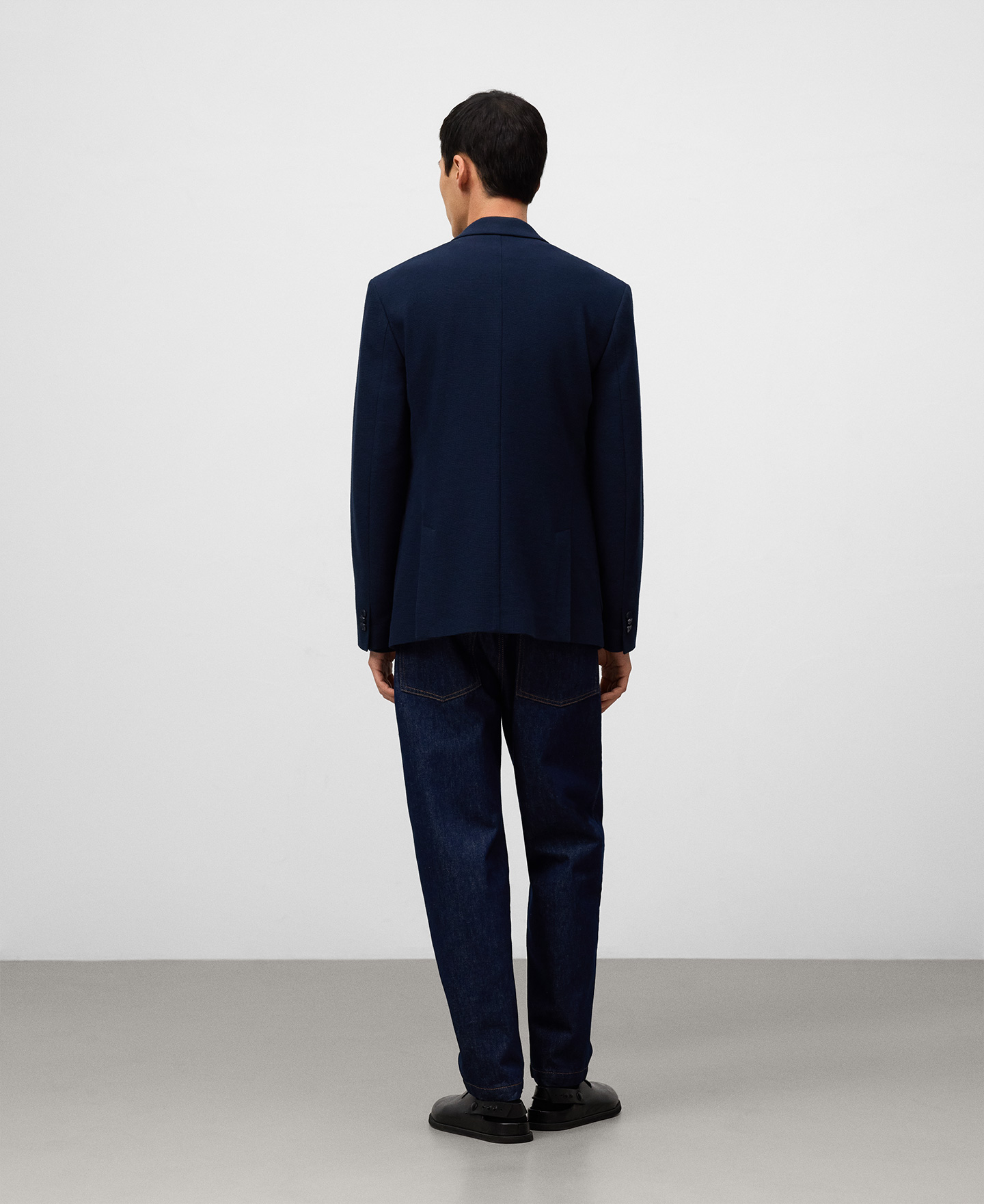 Tailored blazer man image number 2