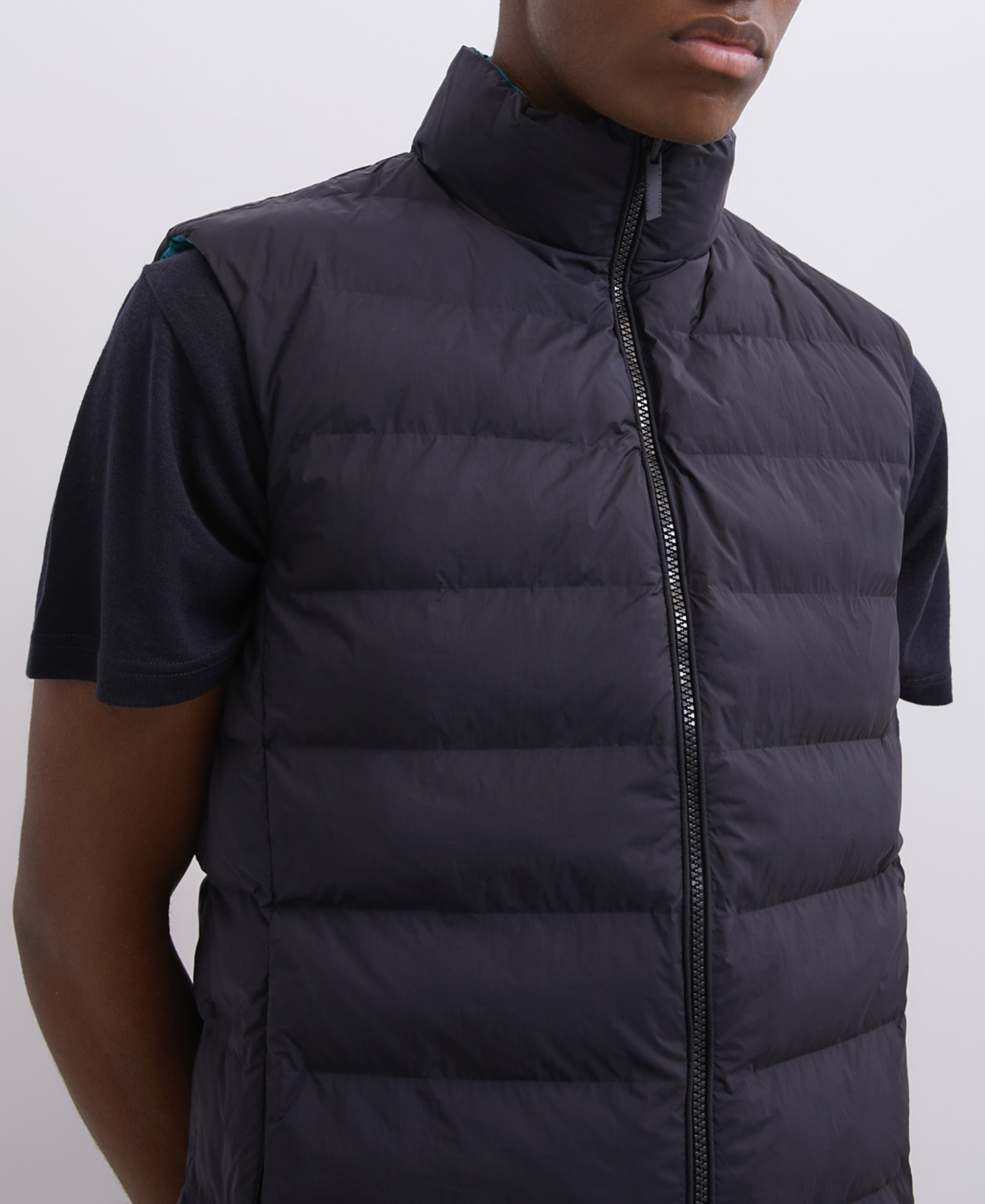 Reversible padded nylon vest image number 2
