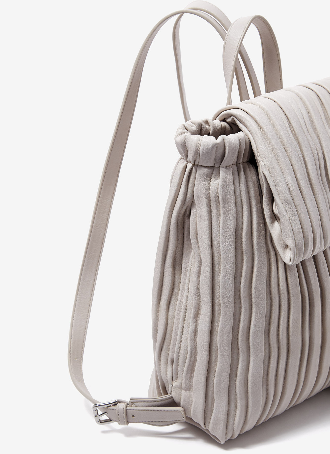 Wrinkle backpack image number 1