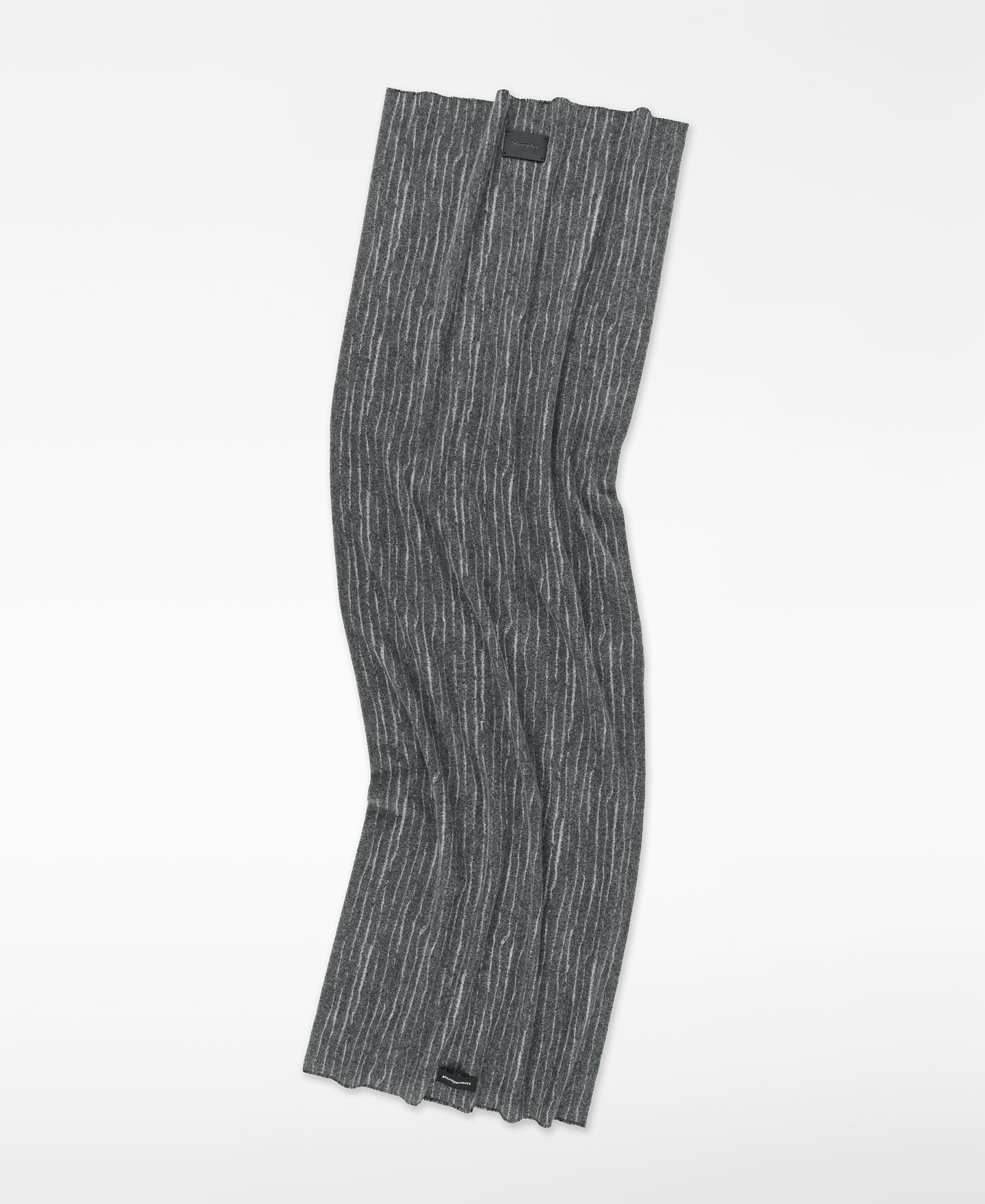 Wool scarf with irregular stripes man image number 1