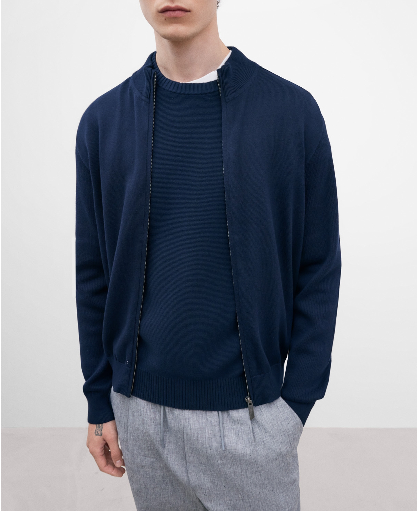 Cotton cardigan for men image number 0
