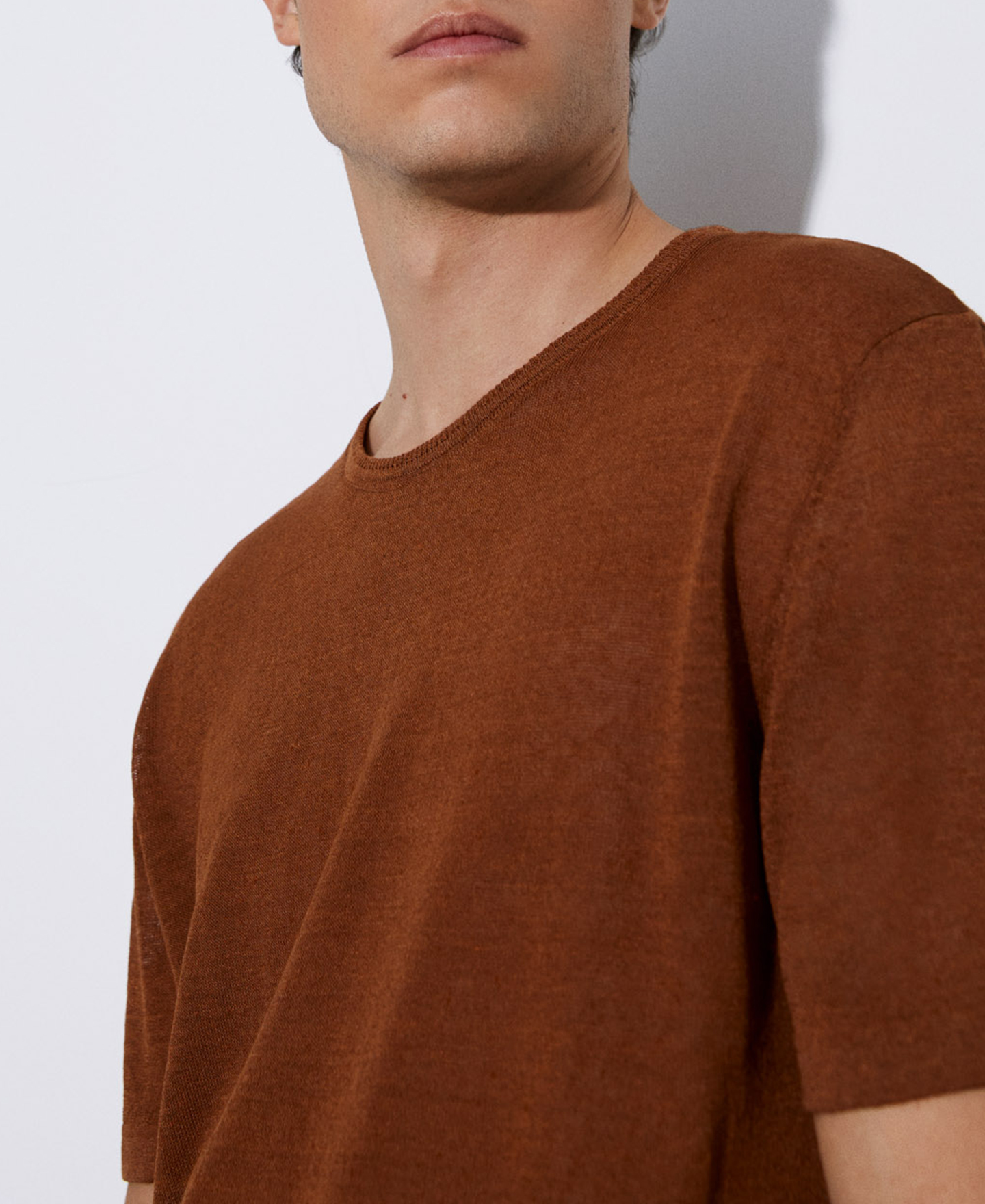 Linen and nylon crew neck t-shirt image number 3