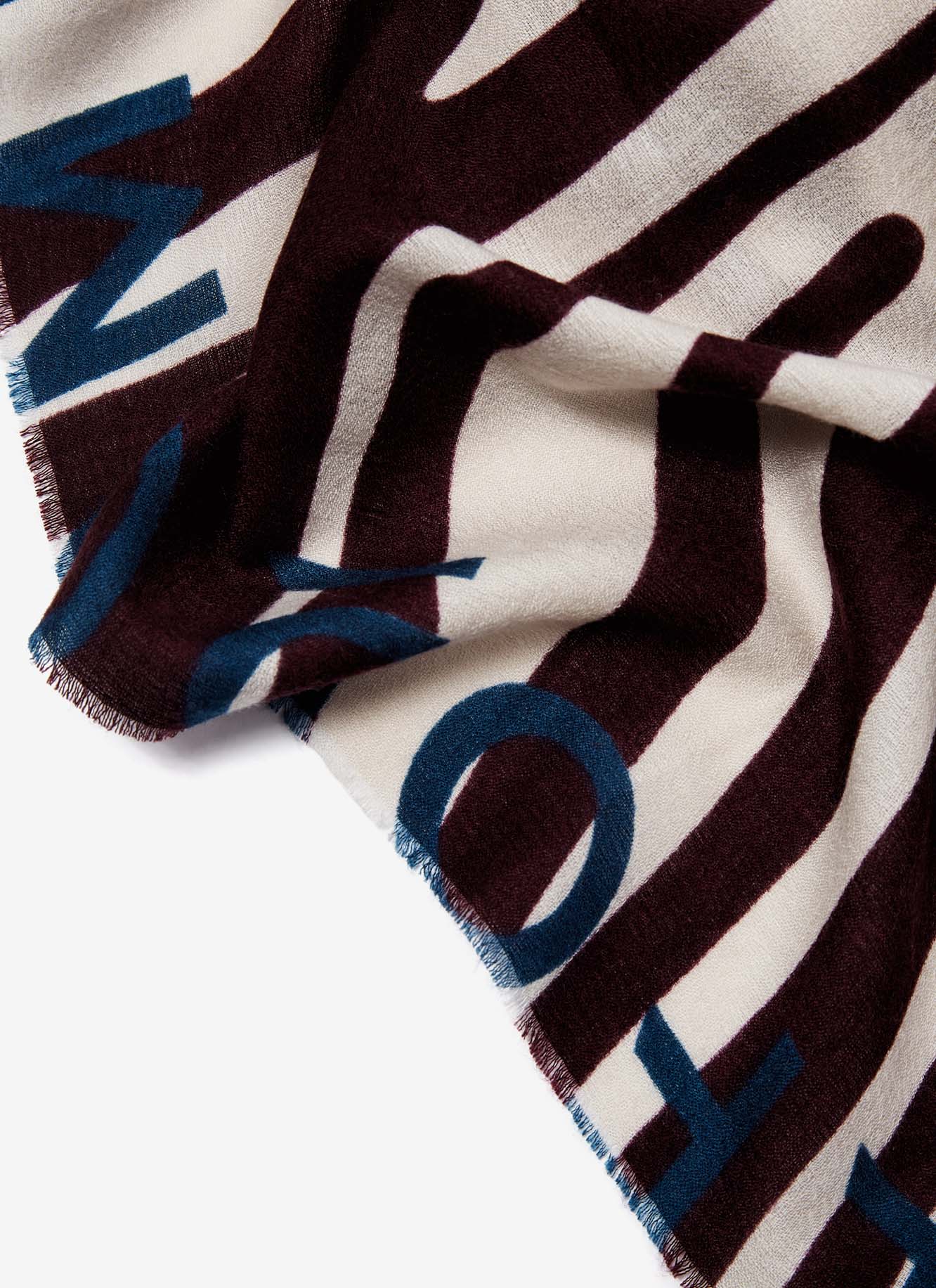 Foulard with animal print image number 1