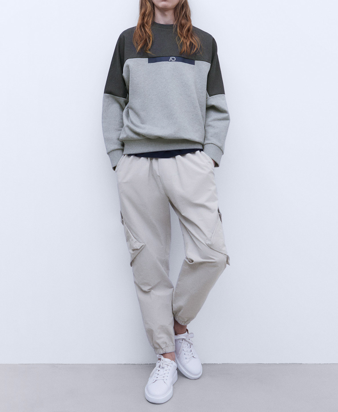 Two-tone cotton oversize sweatshirt image number 1