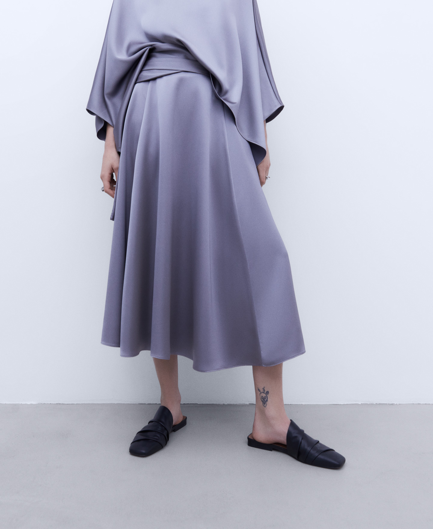 Falda midi semicircular image number 0
