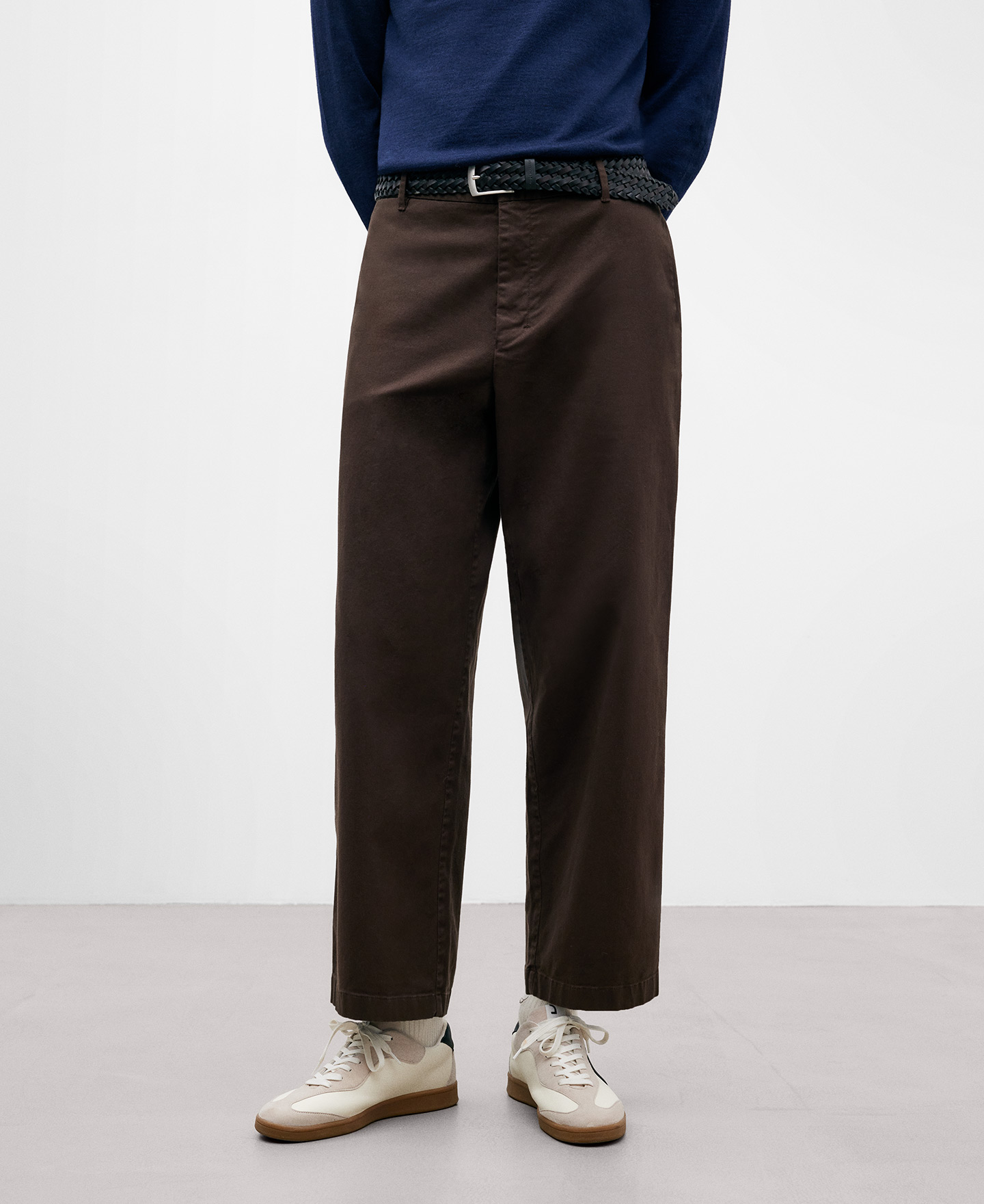Brown cotton trousers for men image number 0