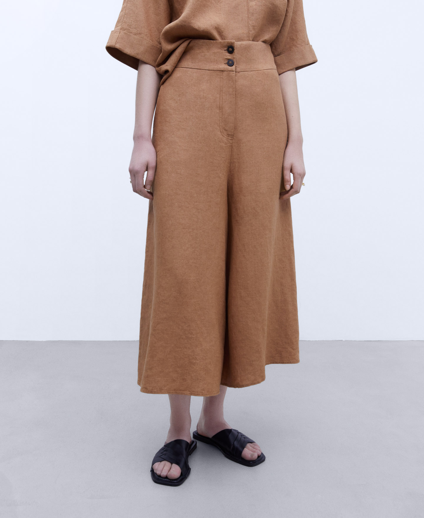 European linen culotte trousers image number 0