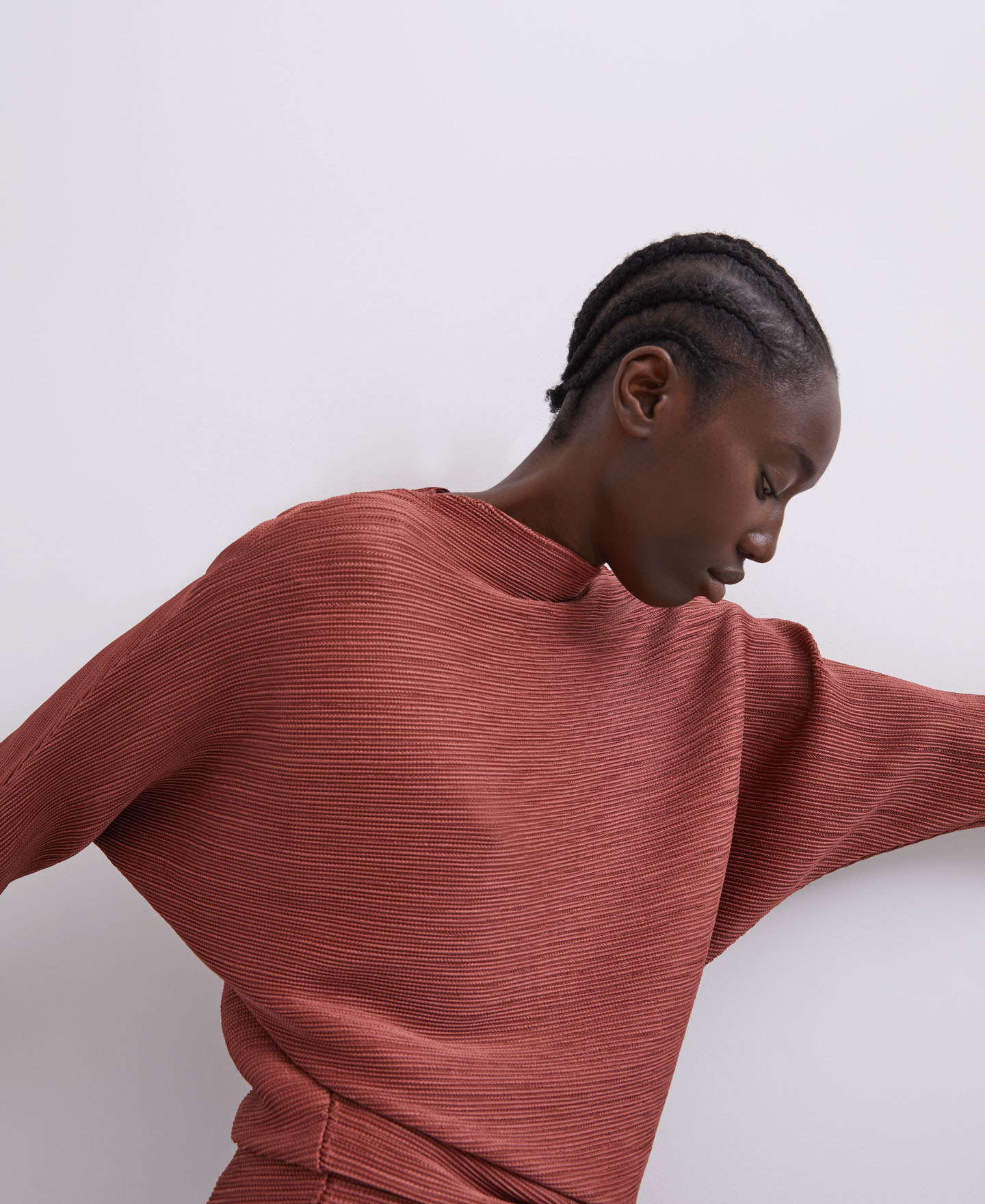 Pleated top with sleeve image number 2