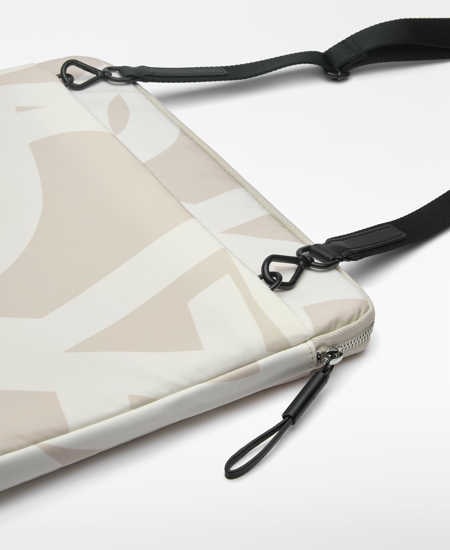 13&rsquo; laptop sleeve image number 2
