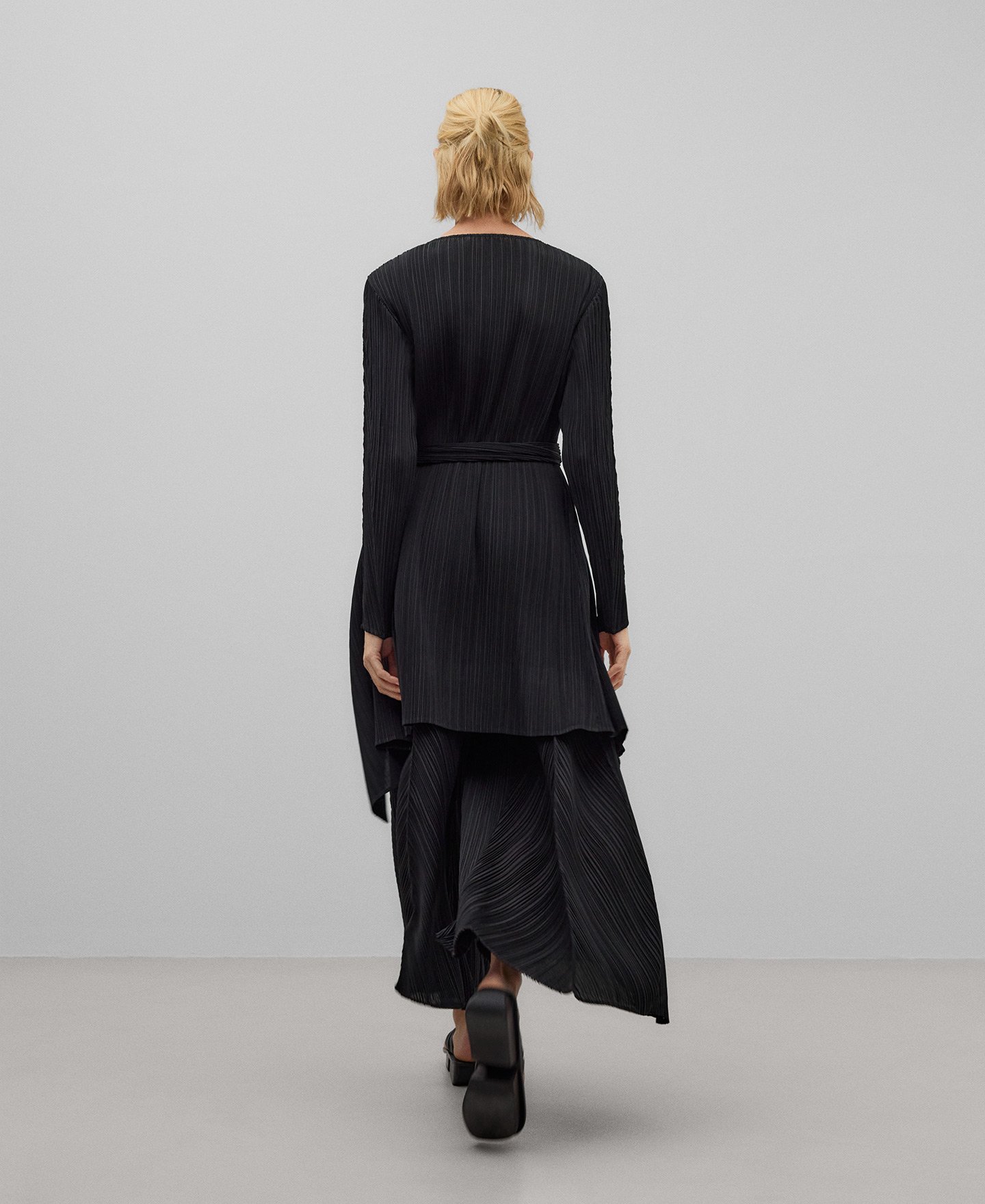 Crinkle asymmetrical jacket woman image number 2